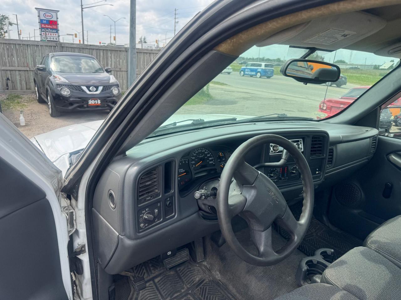 2004 GMC Sierra 1500 SL, TRADE IN, REG CAB, LONG BOX, AS IS SPECIAL - Photo #10