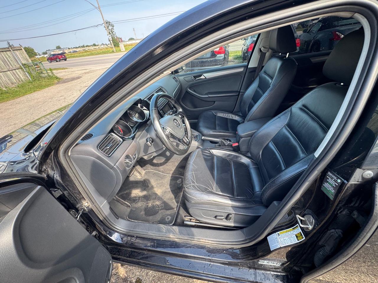 2015 Volkswagen Jetta HIGHLINE, LEATHER, AUTO, LOADED, CERTIFIED - Photo #11
