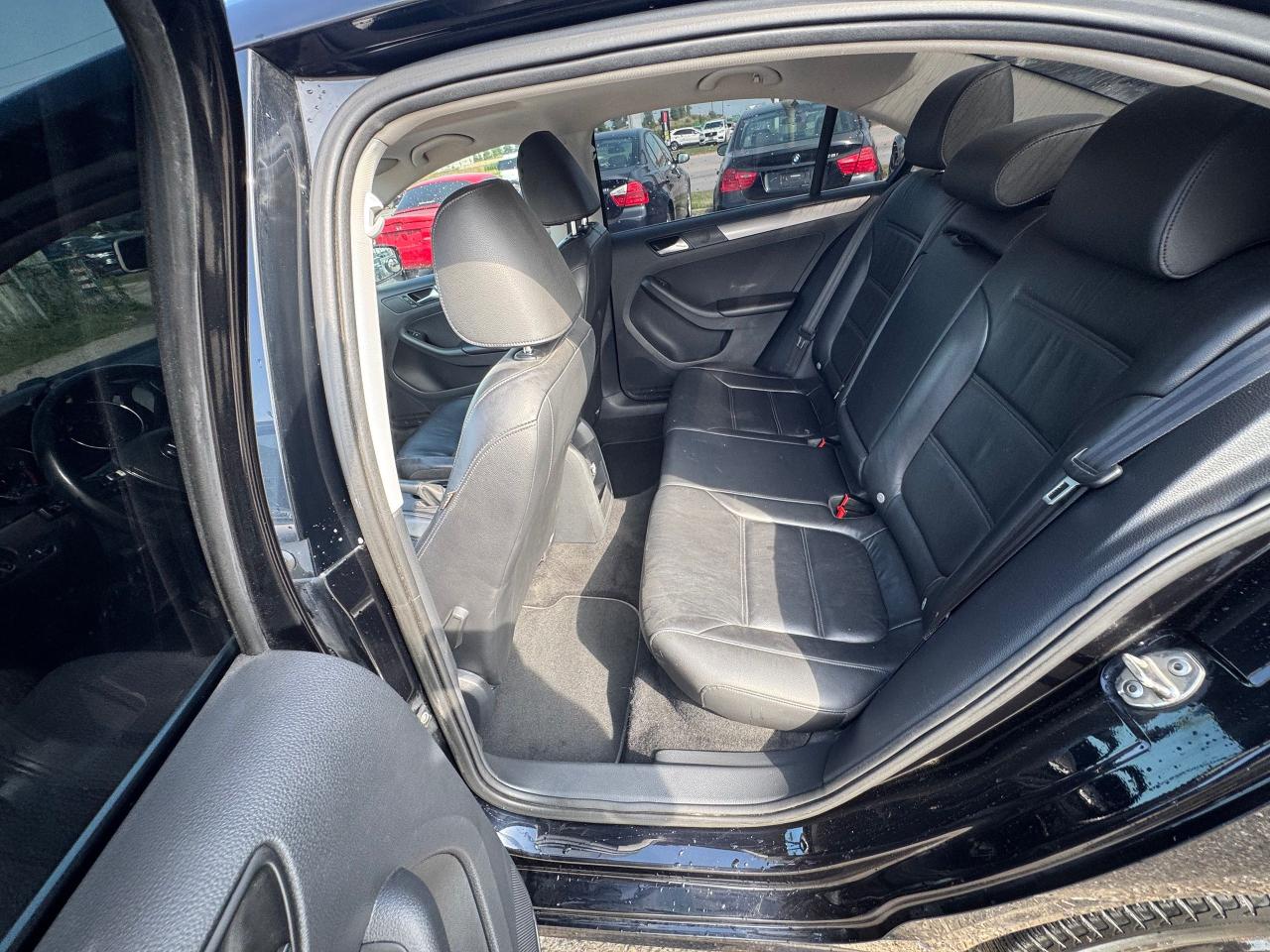 2015 Volkswagen Jetta HIGHLINE, LEATHER, AUTO, LOADED, CERTIFIED - Photo #12
