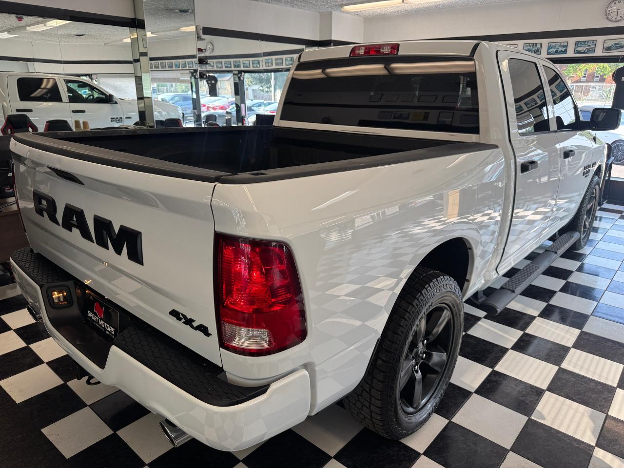 2020 RAM 1500 Classic Express 4x4 Crew 5.7L V8+New Brakes+ApplePlay Photo7