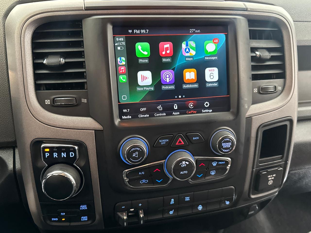 2020 RAM 1500 Classic Express 4x4 Crew 5.7L V8+New Brakes+ApplePlay Photo3