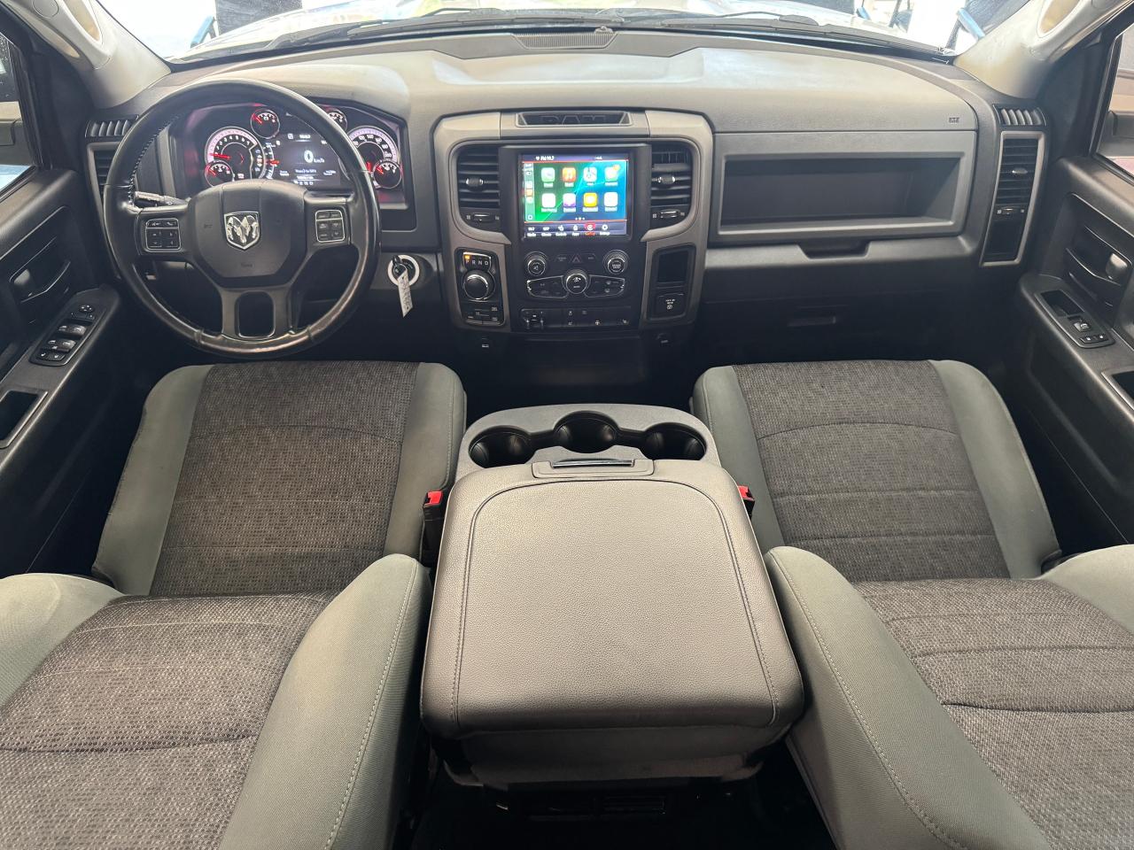 2020 RAM 1500 Classic Express 4x4 Crew 5.7L V8+New Brakes+ApplePlay Photo2