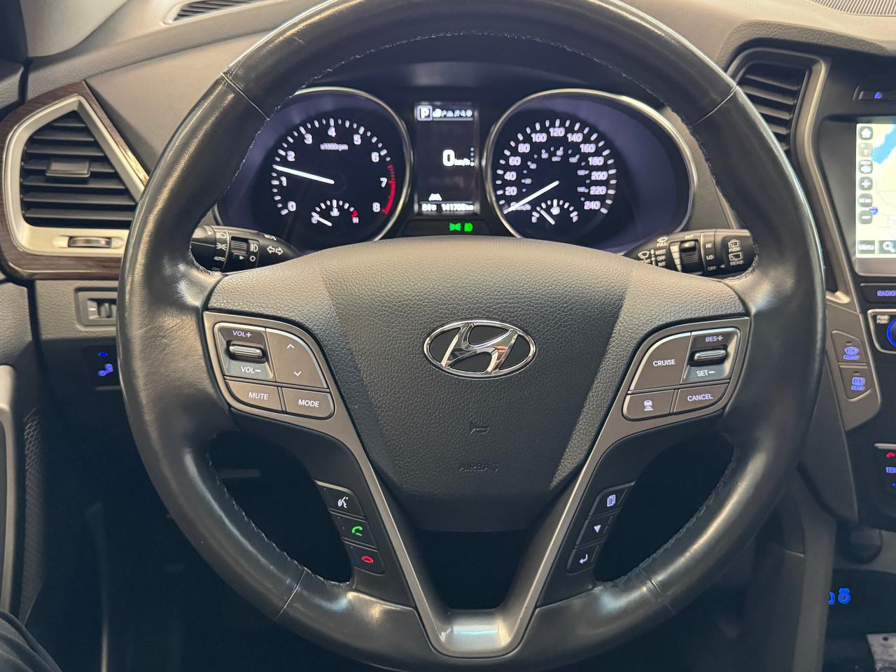 2017 Hyundai Santa Fe Sport AWD 2.0T Ultimate+GPS+Adaptive Cruise+CLEAN CARFAX Photo