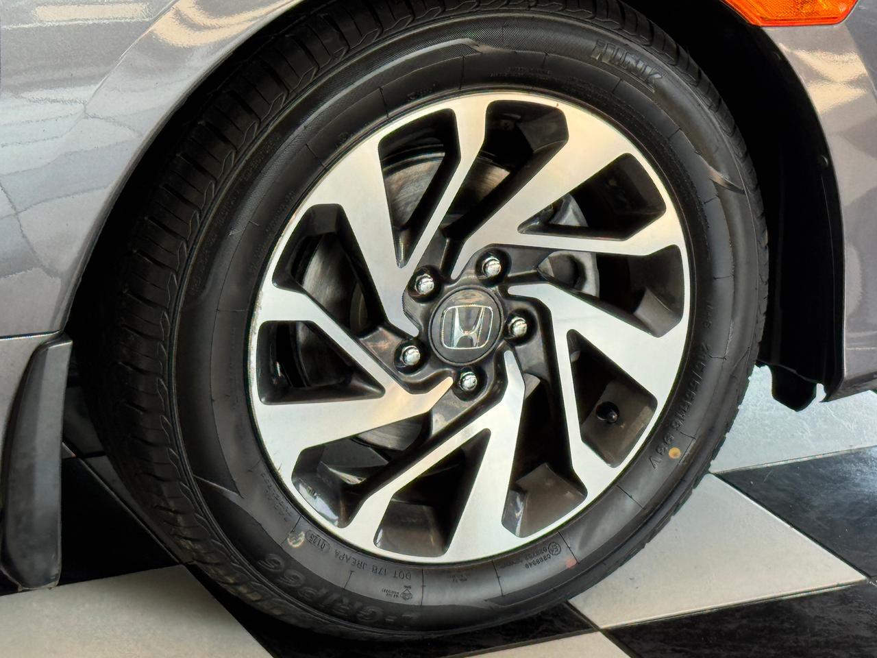 2019 Honda Civic EX+New Tires+Brakes+Adaptive Cruise+CLEAN CARFAX Photo