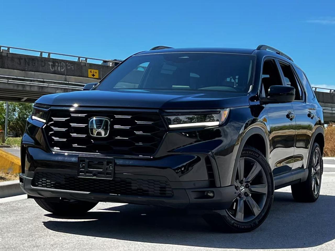 Used 2023 Honda Pilot Sport AWD/ CLEAN TITLE/ BC LOCAL for sale in Richmond, BC
