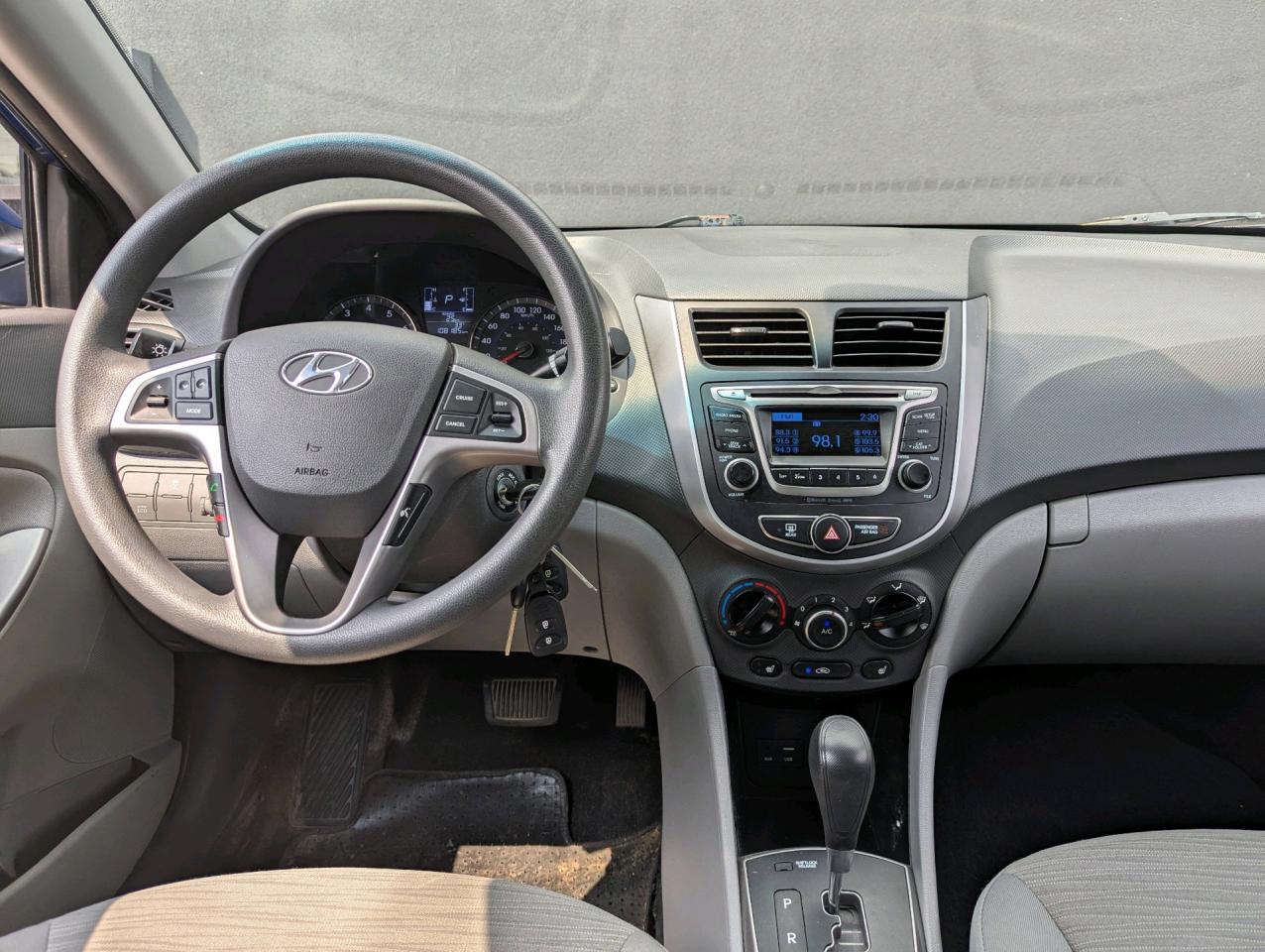 2017 Hyundai Accent 4dr Sdn Auto GL Photo