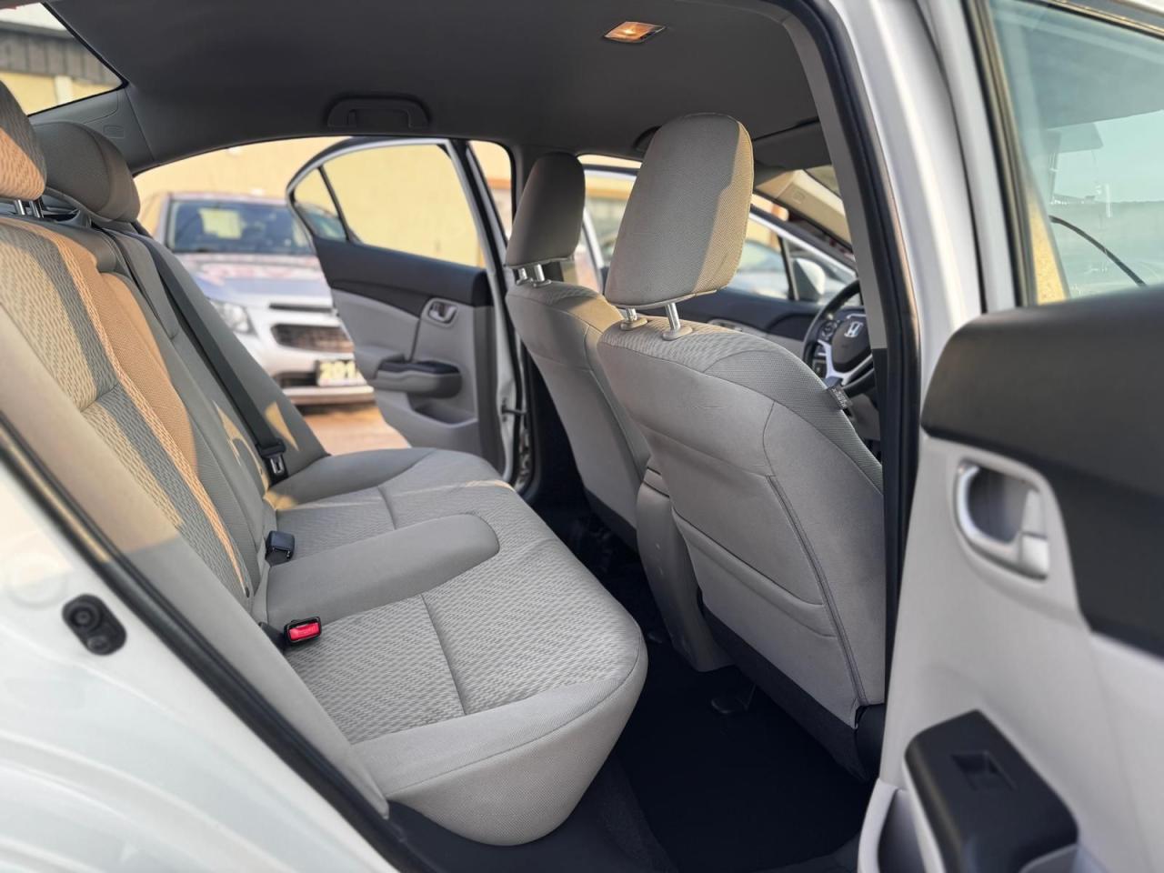 2015 Honda Civic AUTO LOW KM HEATED SEATS BACKUPCAM BLUETOOTH - Photo #12