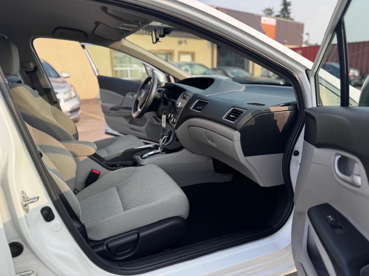 2015 Honda Civic AUTO LOW KM HEATED SEATS BACKUPCAM BLUETOOTH - Photo #13