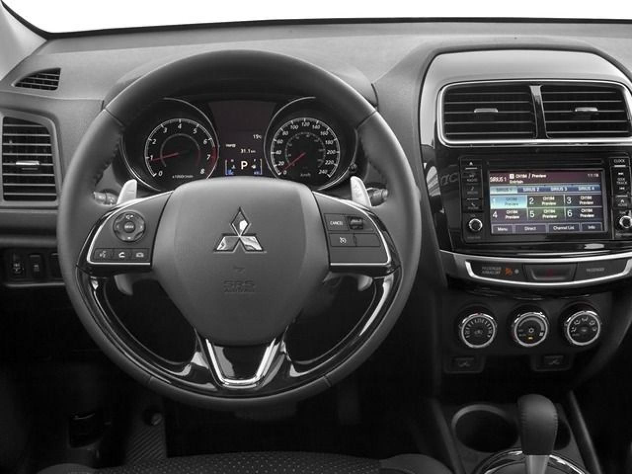 2017 Mitsubishi RVR GT/AWD/ LEATHER / ROOF / NAVI / REAR CAM / KEYLESS - Photo #2