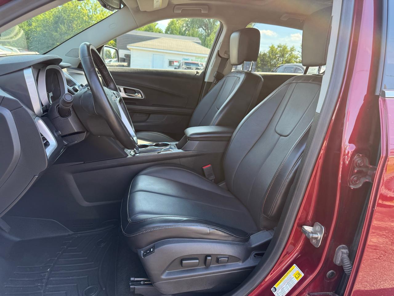 2017 Chevrolet Equinox Premier Photo37