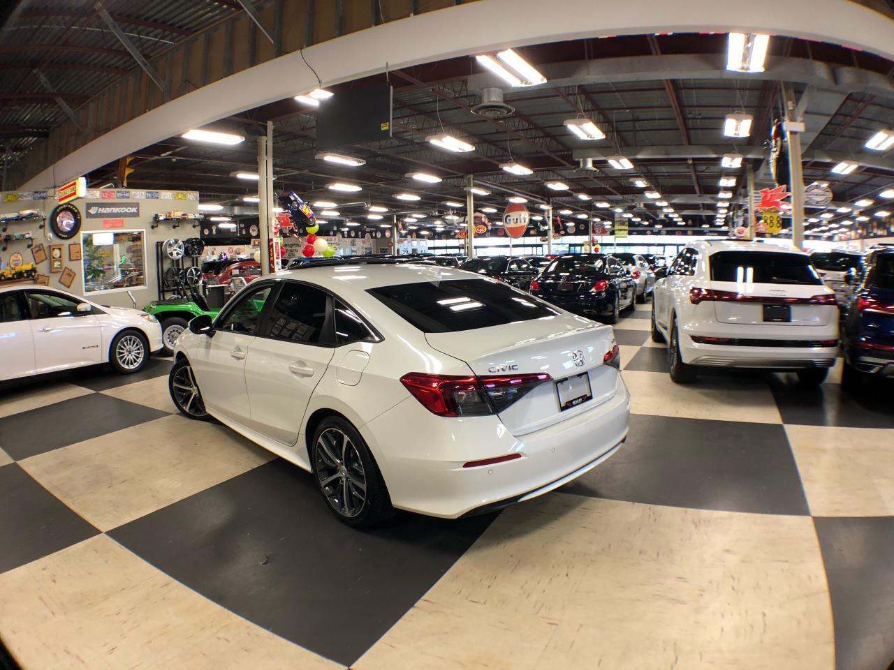 2022 Honda Civic TOURING AUT0 NAVI LEATHER SUNROOF CAMERA B/SPOT Photo4