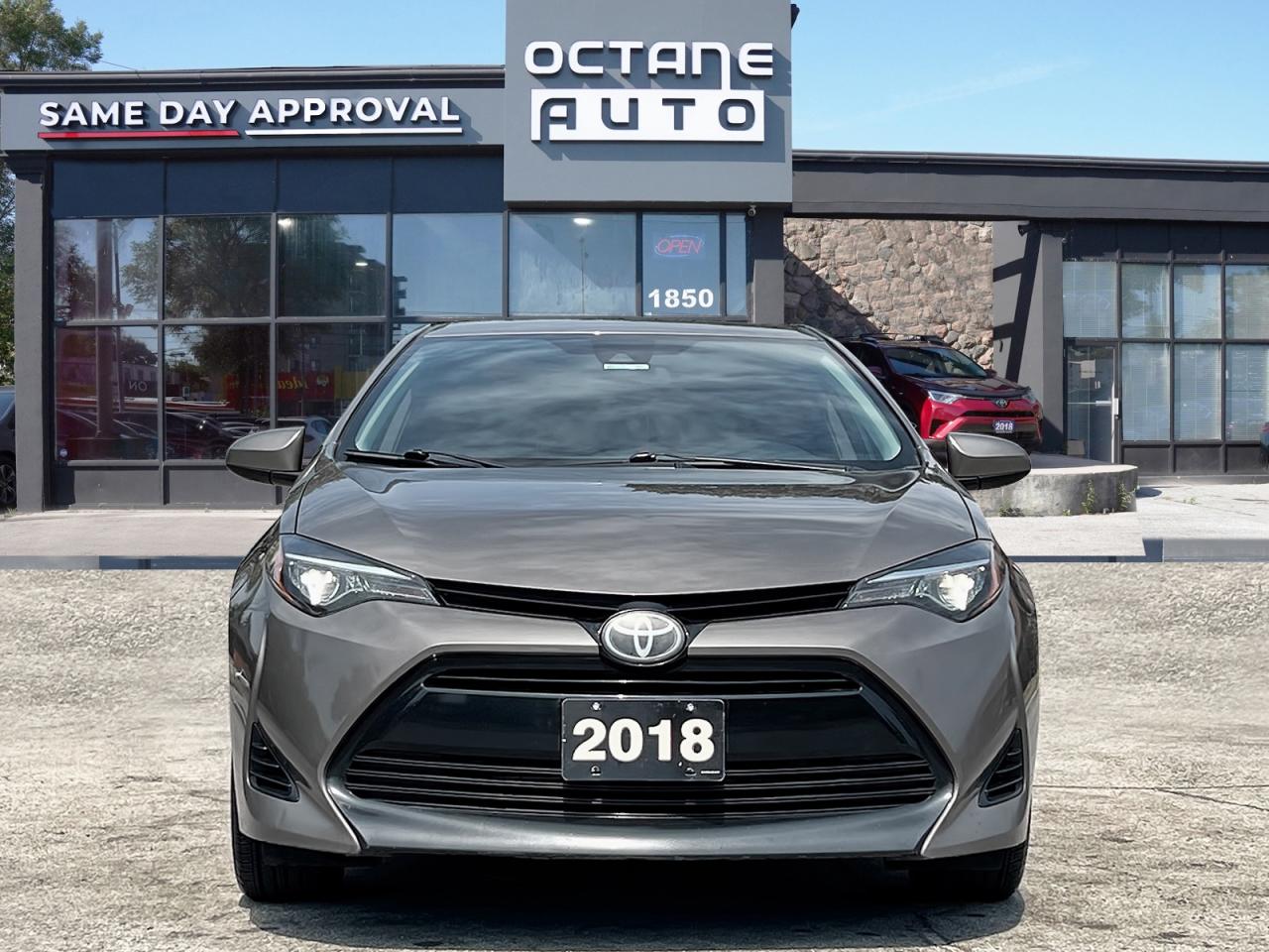 2018 Toyota Corolla LE - Photo #2