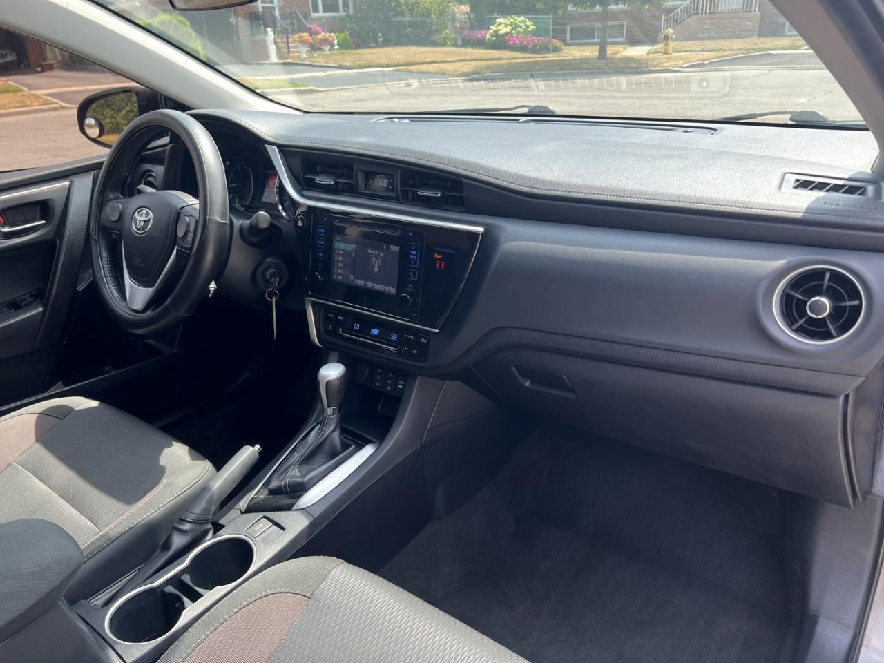 2018 Toyota Corolla LE - Photo #13