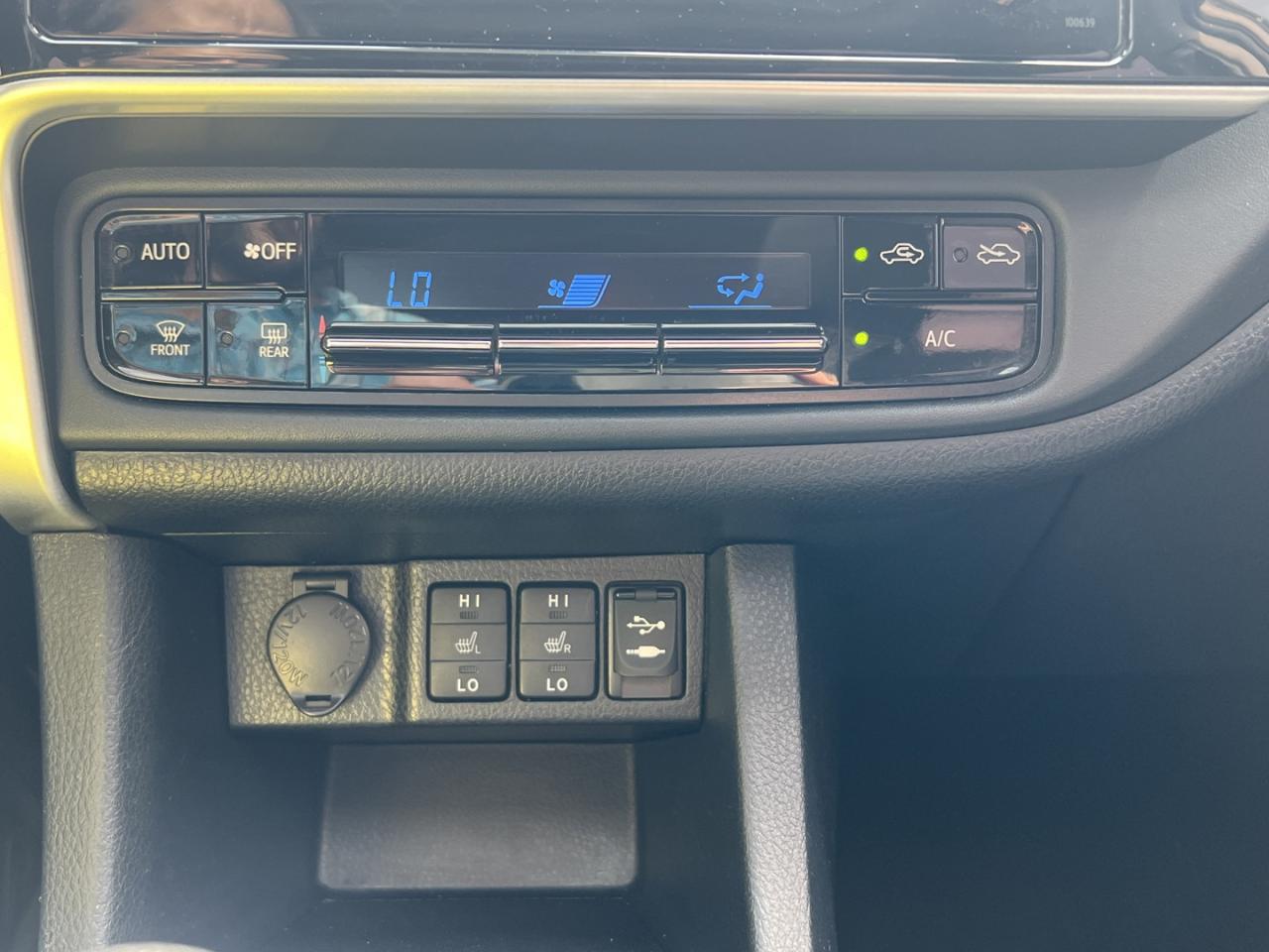 2018 Toyota Corolla LE - Photo #20
