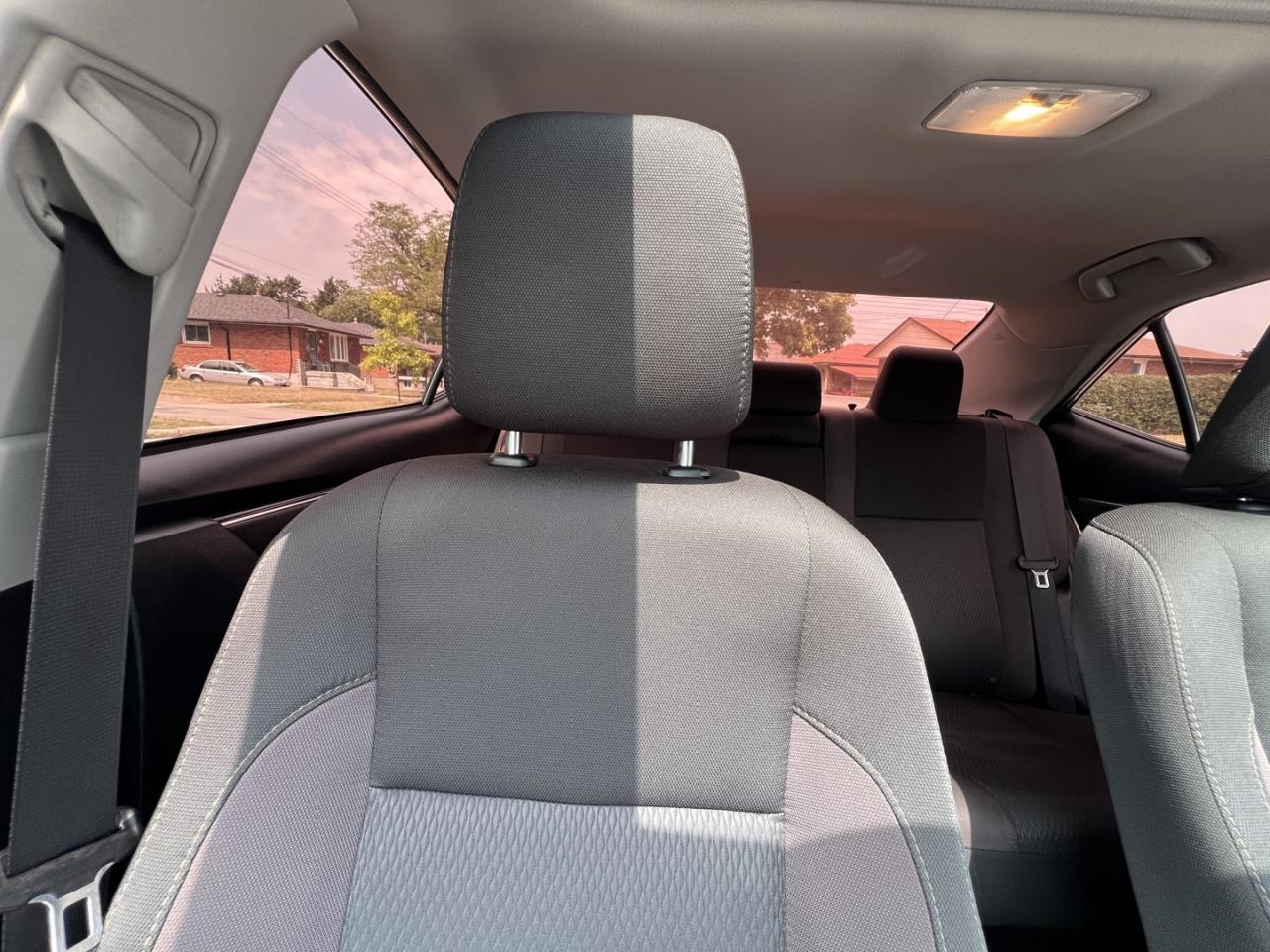 2018 Toyota Corolla LE - Photo #25