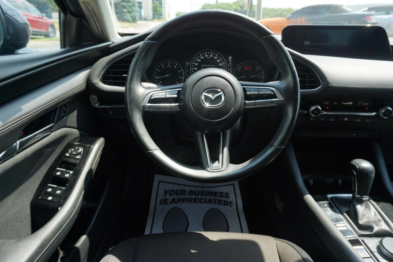 2019 Mazda MAZDA3 2.5L SELECT CERTIFIED *ACCIDENT FREE*MAZDA MAINTAIN* CAMERA BLUETOOTH HEATED SEATS CRUISE ALLOYS - Photo #11