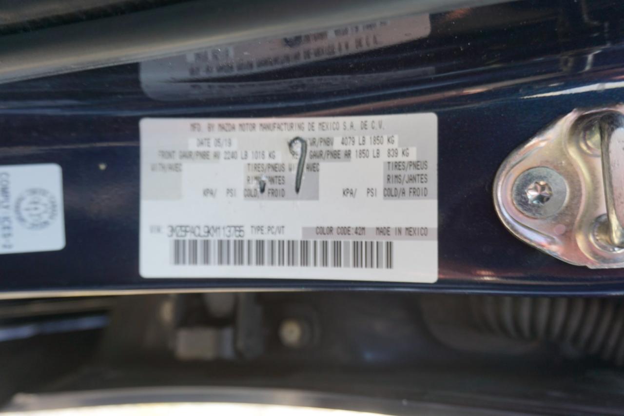 2019 Mazda MAZDA3 2.5L SELECT CERTIFIED *ACCIDENT FREE*MAZDA MAINTAIN* CAMERA BLUETOOTH HEATED SEATS CRUISE ALLOYS - Photo #37