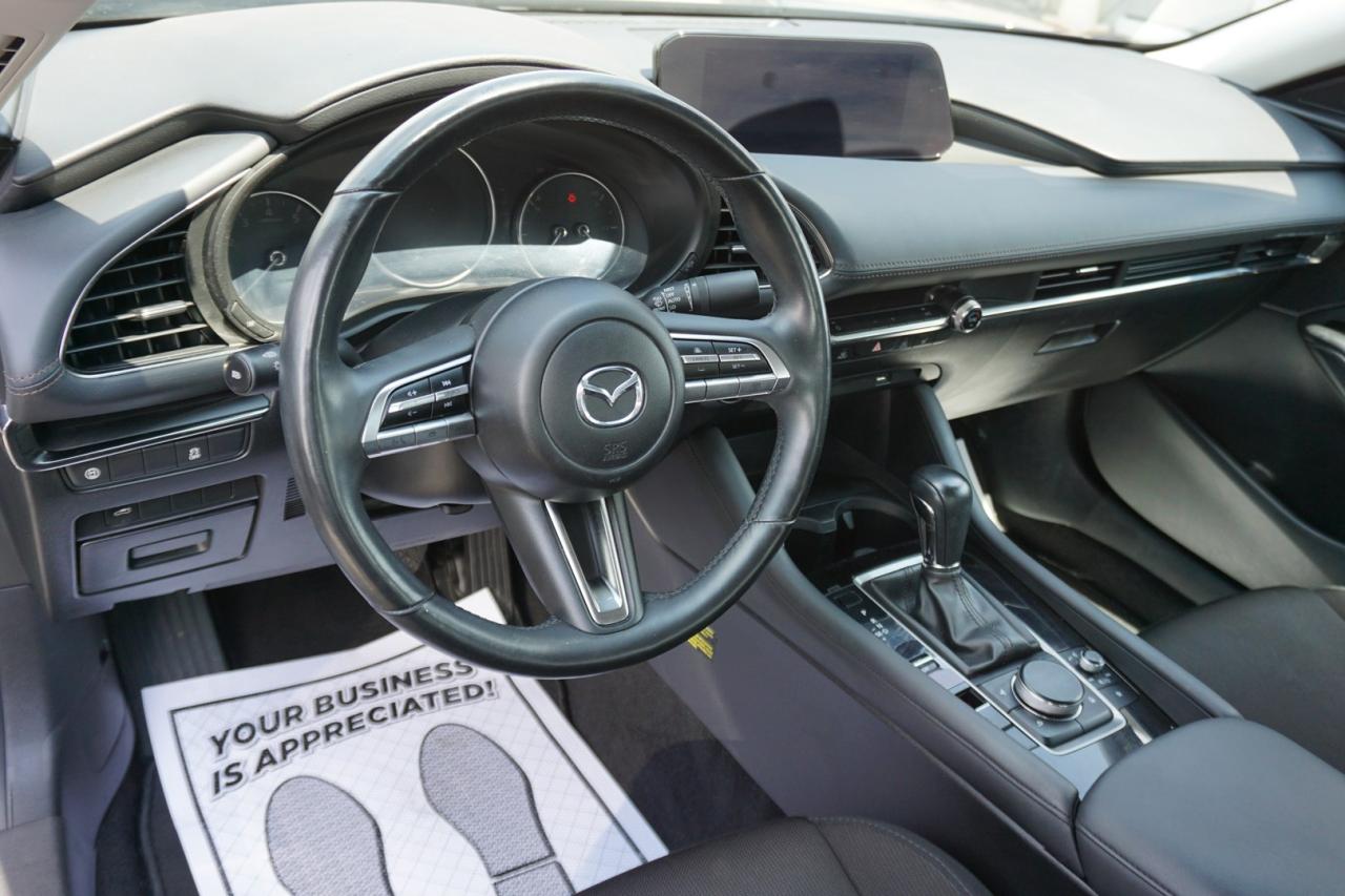 2019 Mazda MAZDA3 2.5L SELECT CERTIFIED *ACCIDENT FREE*MAZDA MAINTAIN* CAMERA BLUETOOTH HEATED SEATS CRUISE ALLOYS - Photo #10