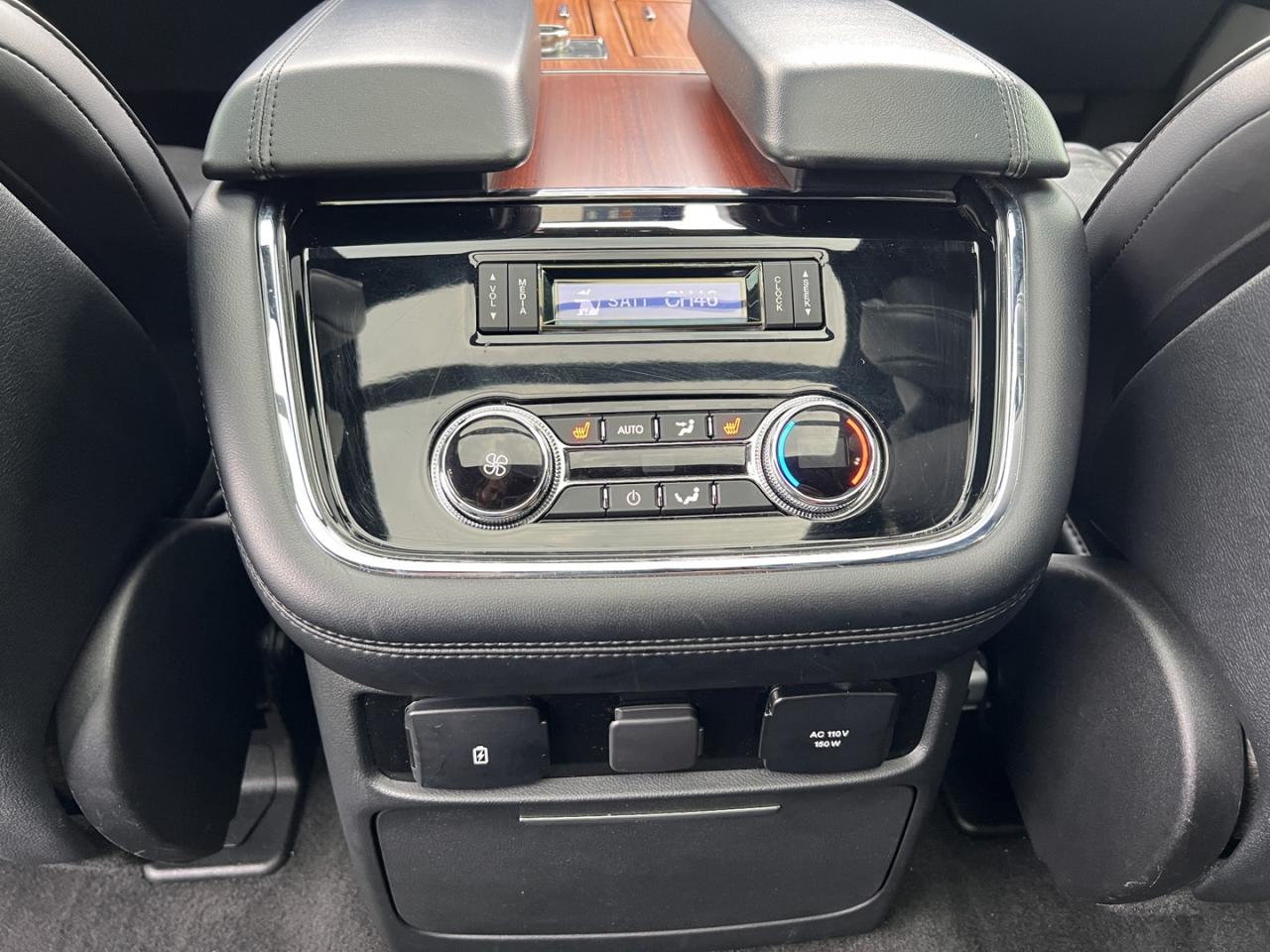 2019 Lincoln Navigator L Reserve 4WD - Photo #12