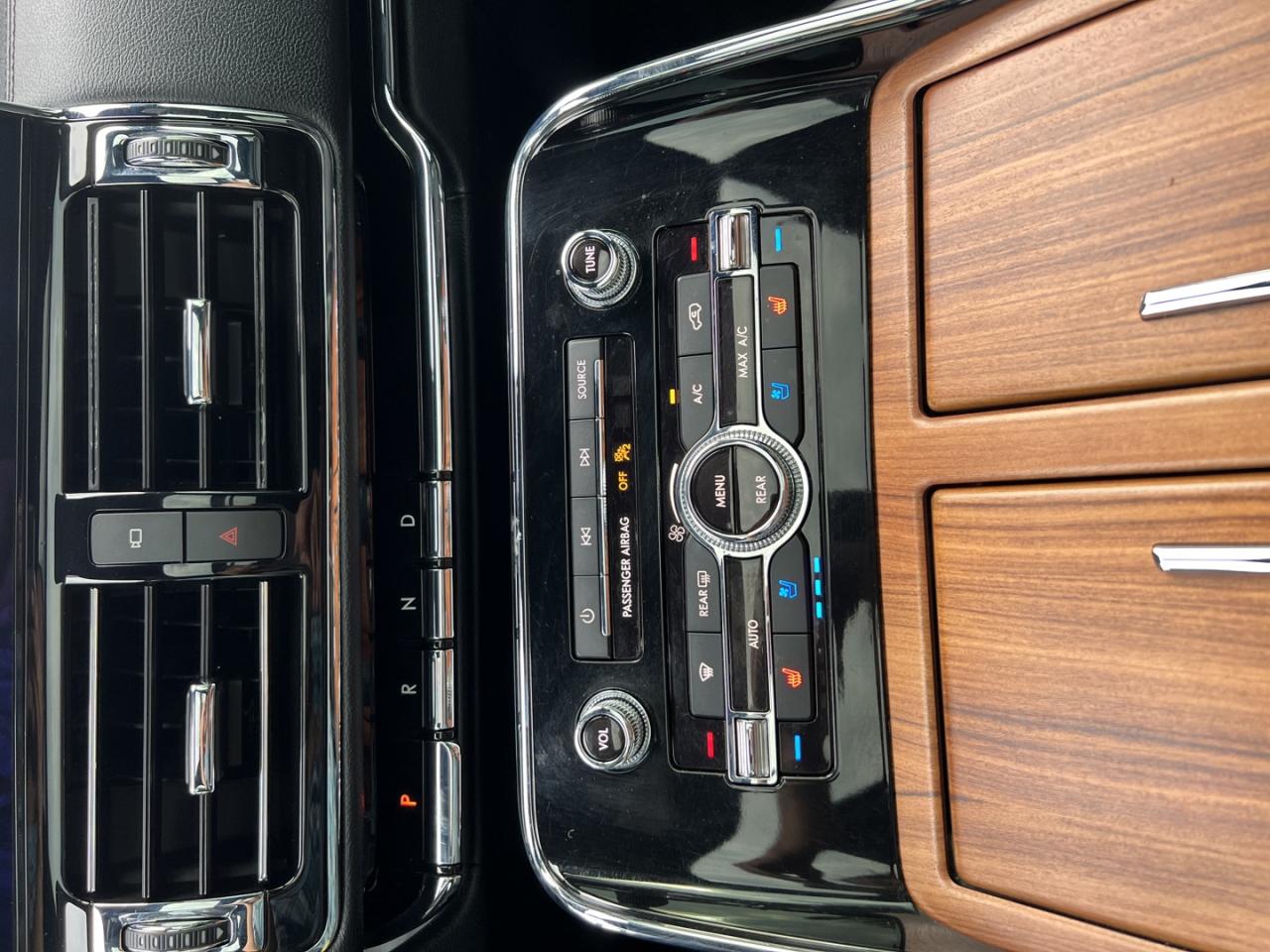 2019 Lincoln Navigator L Reserve 4WD - Photo #20