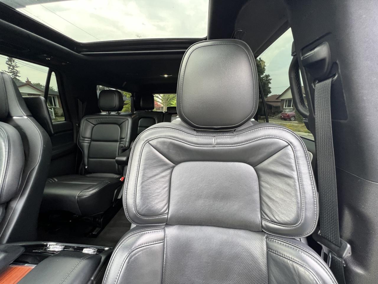 2019 Lincoln Navigator L Reserve 4WD - Photo #25