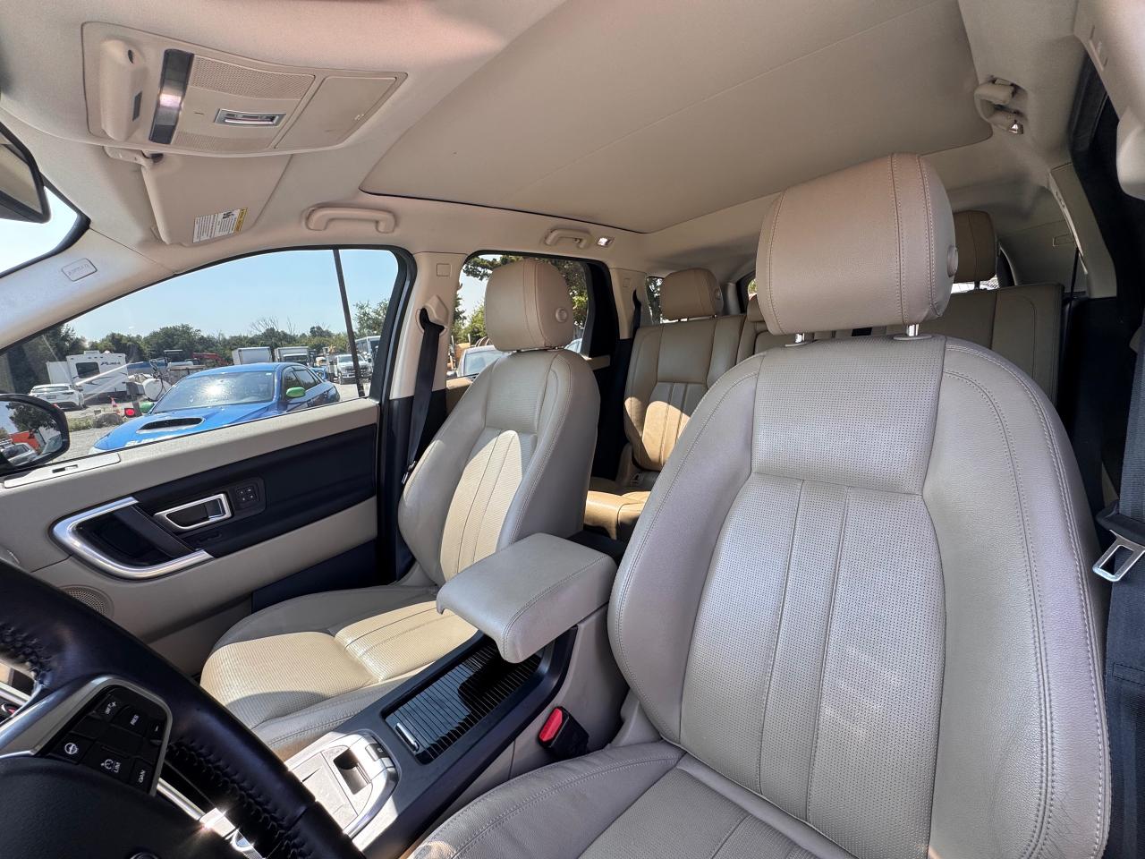 2015 Land Rover Discovery Sport 4WD 4dr HSE - Photo #23