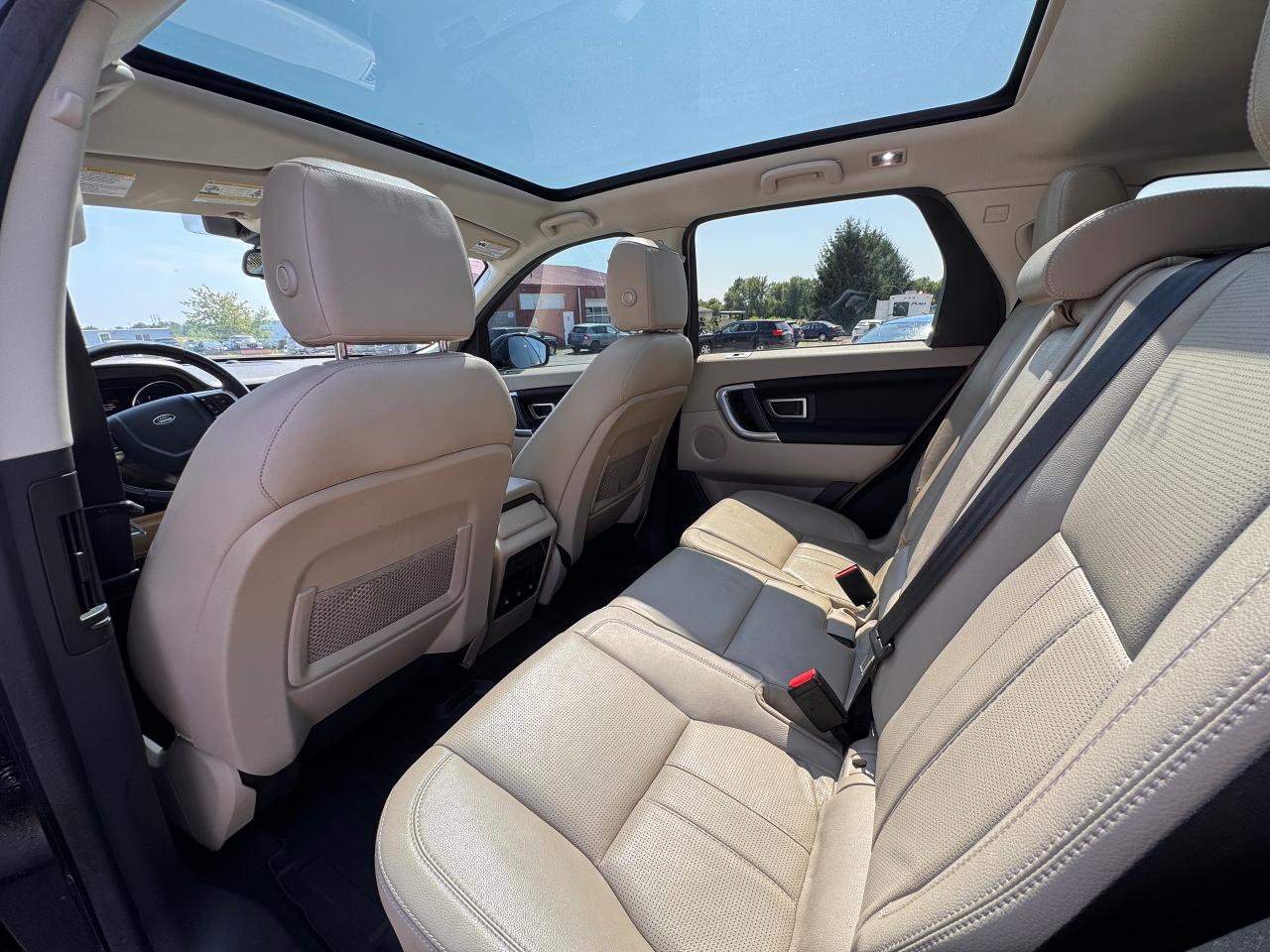 2015 Land Rover Discovery Sport 4WD 4dr HSE - Photo #15