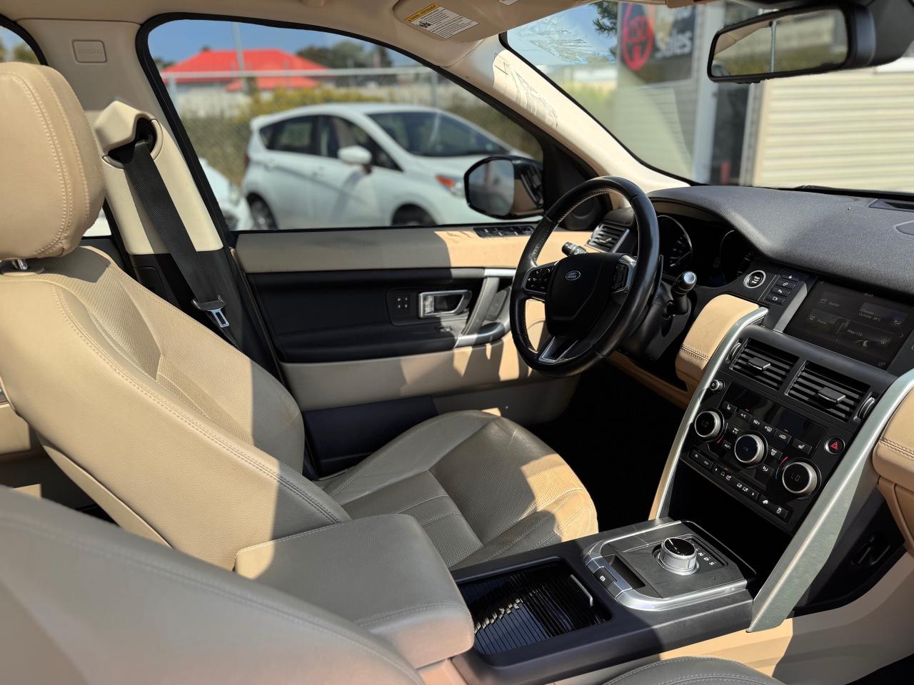 2015 Land Rover Discovery Sport 4WD 4dr HSE - Photo #10