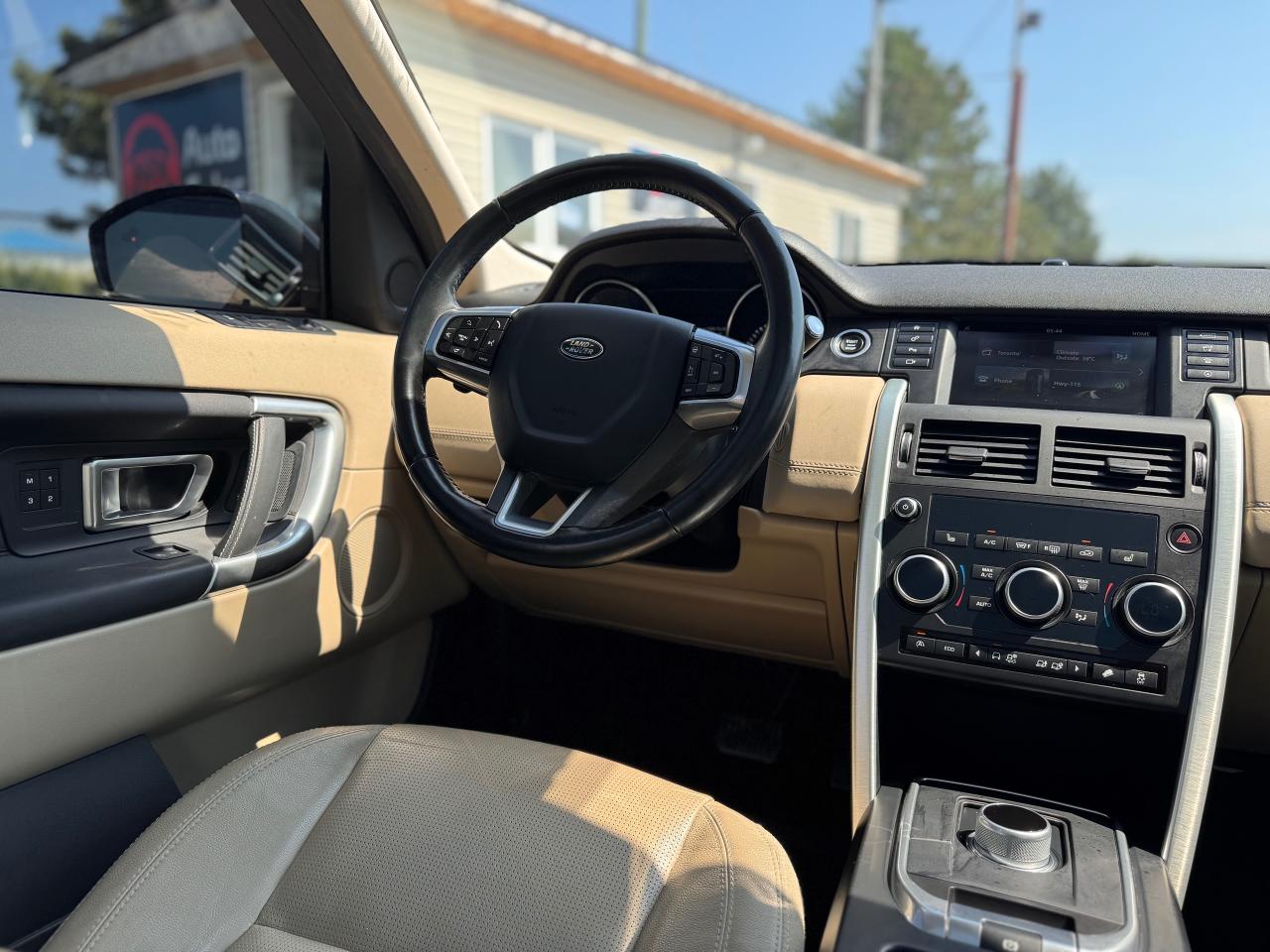 2015 Land Rover Discovery Sport 4WD 4dr HSE - Photo #16