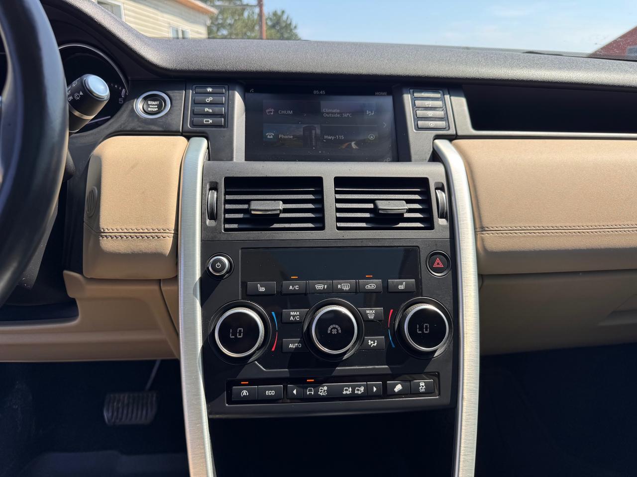 2015 Land Rover Discovery Sport 4WD 4dr HSE - Photo #20