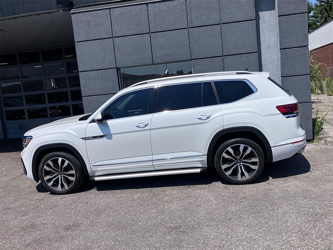 2022 Volkswagen Atlas EXECLINE | R-LINE | 3.6L V6 | NAVIGATION | 360 CAM - Photo #9