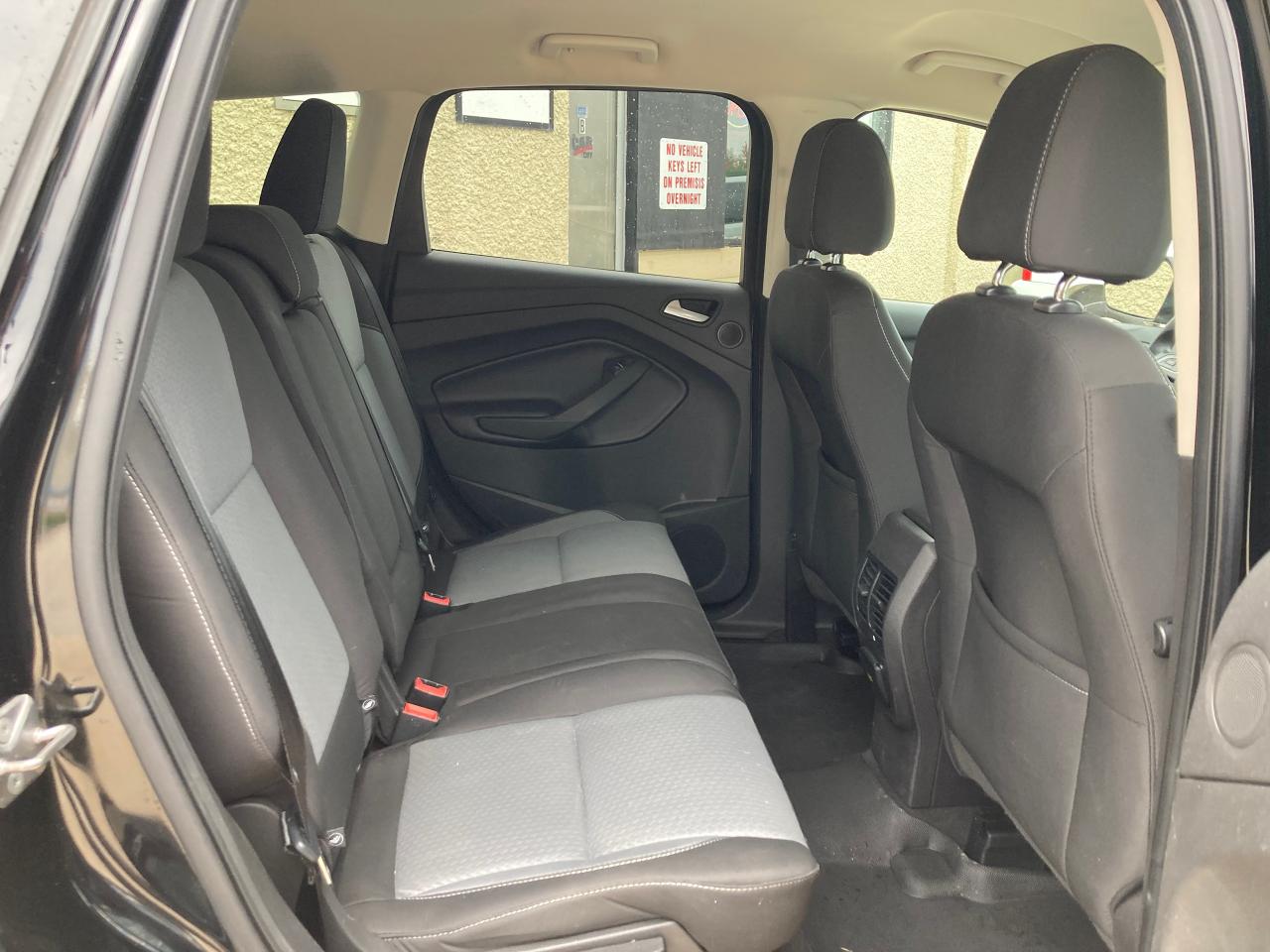 2017 Ford Escape SE - Photo #13