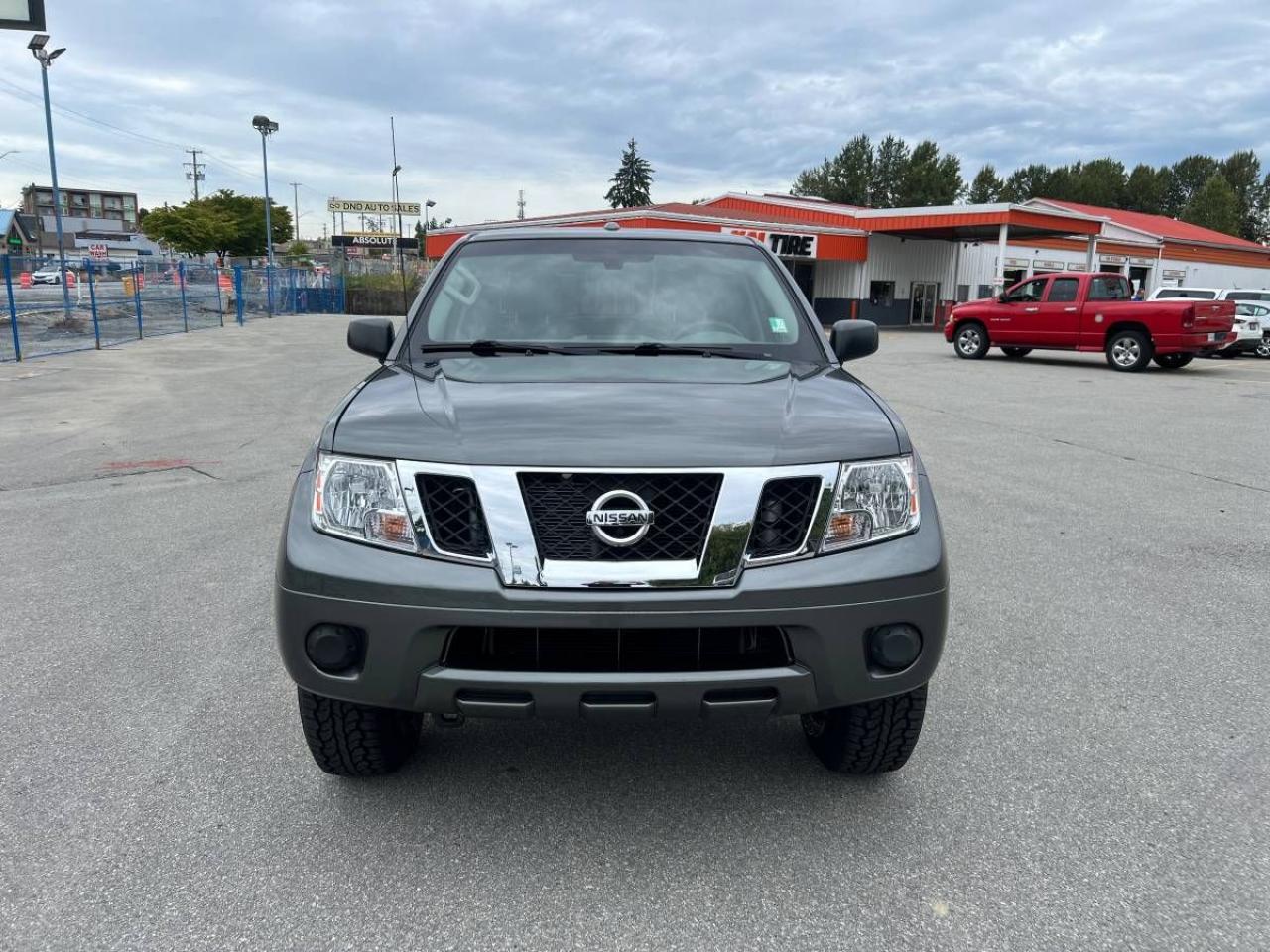 2017 Nissan Frontier SV - Photo #3