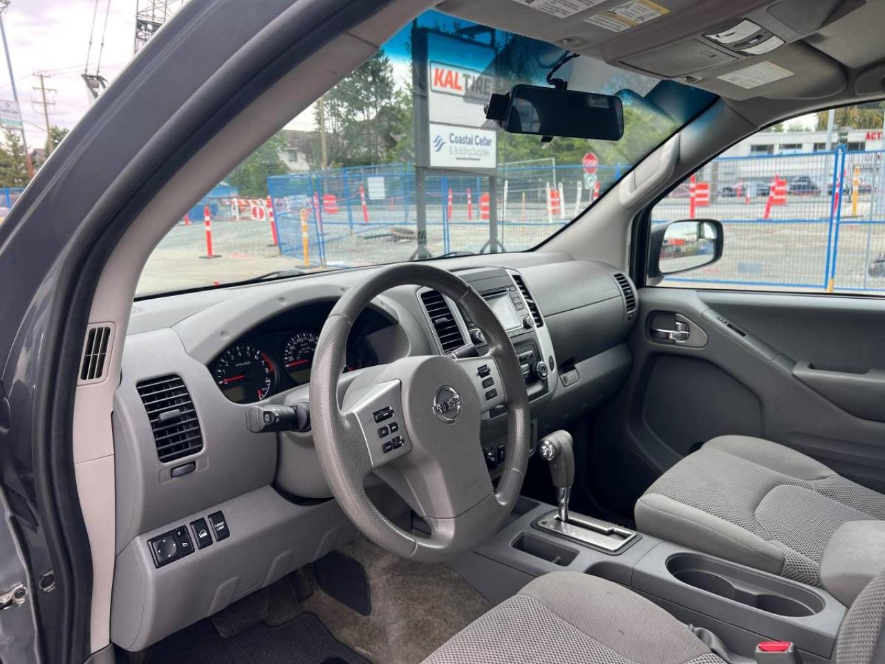 2017 Nissan Frontier SV - Photo #11