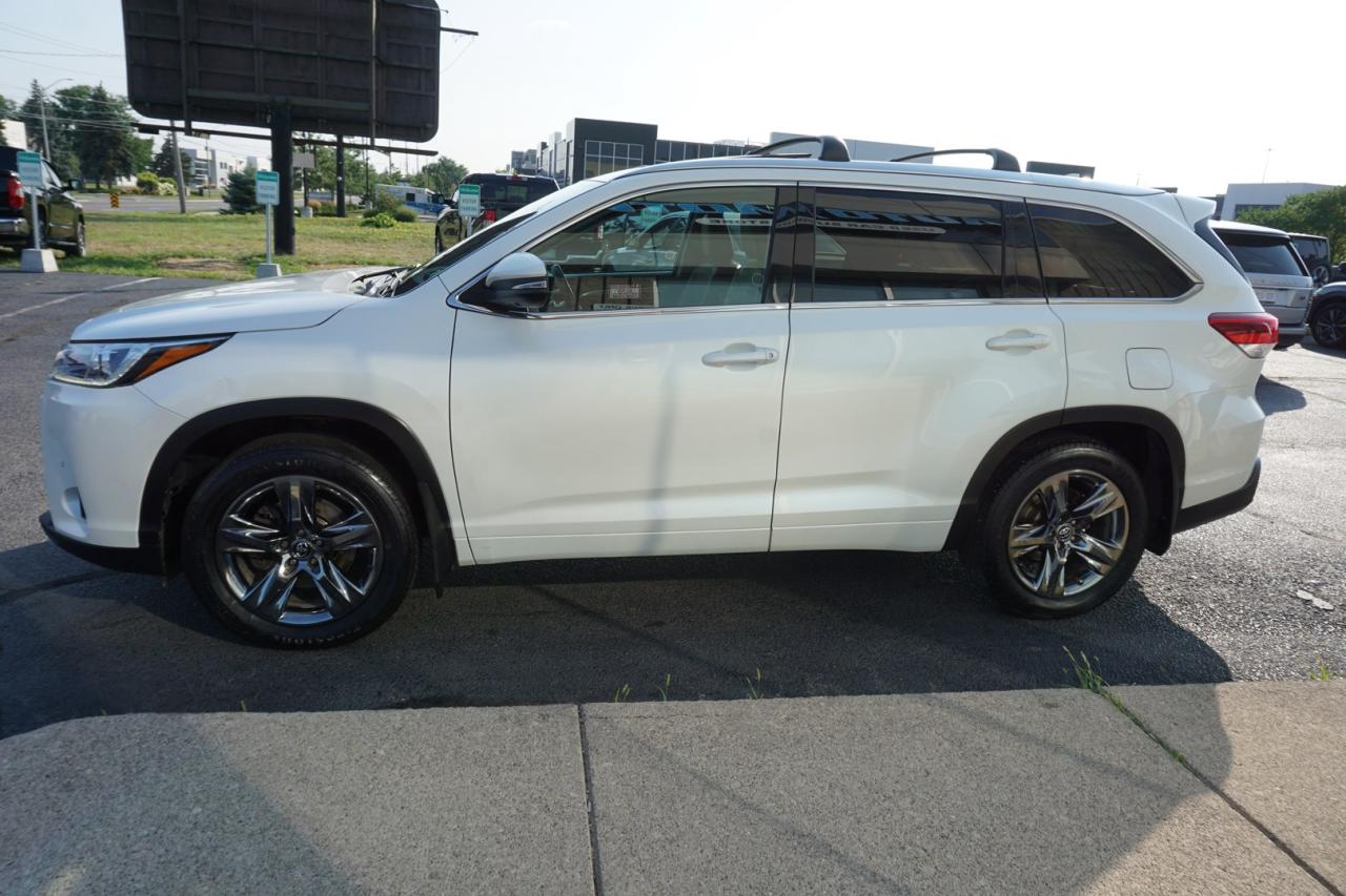 2017 Toyota Highlander V6 LIMITED AWD *ACCIDENT FREE*TOYOTA MAINTAIN* CAMERA NAV BLUETOOTH LEATHER HEATED SEATS PANO ROOF CRUISE ALLOYS - Photo #4