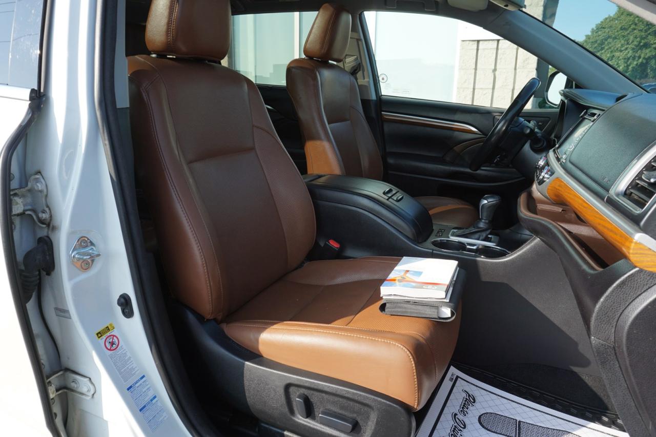 2017 Toyota Highlander V6 LIMITED AWD *ACCIDENT FREE*TOYOTA MAINTAIN* CAMERA NAV BLUETOOTH LEATHER HEATED SEATS PANO ROOF CRUISE ALLOYS - Photo #22