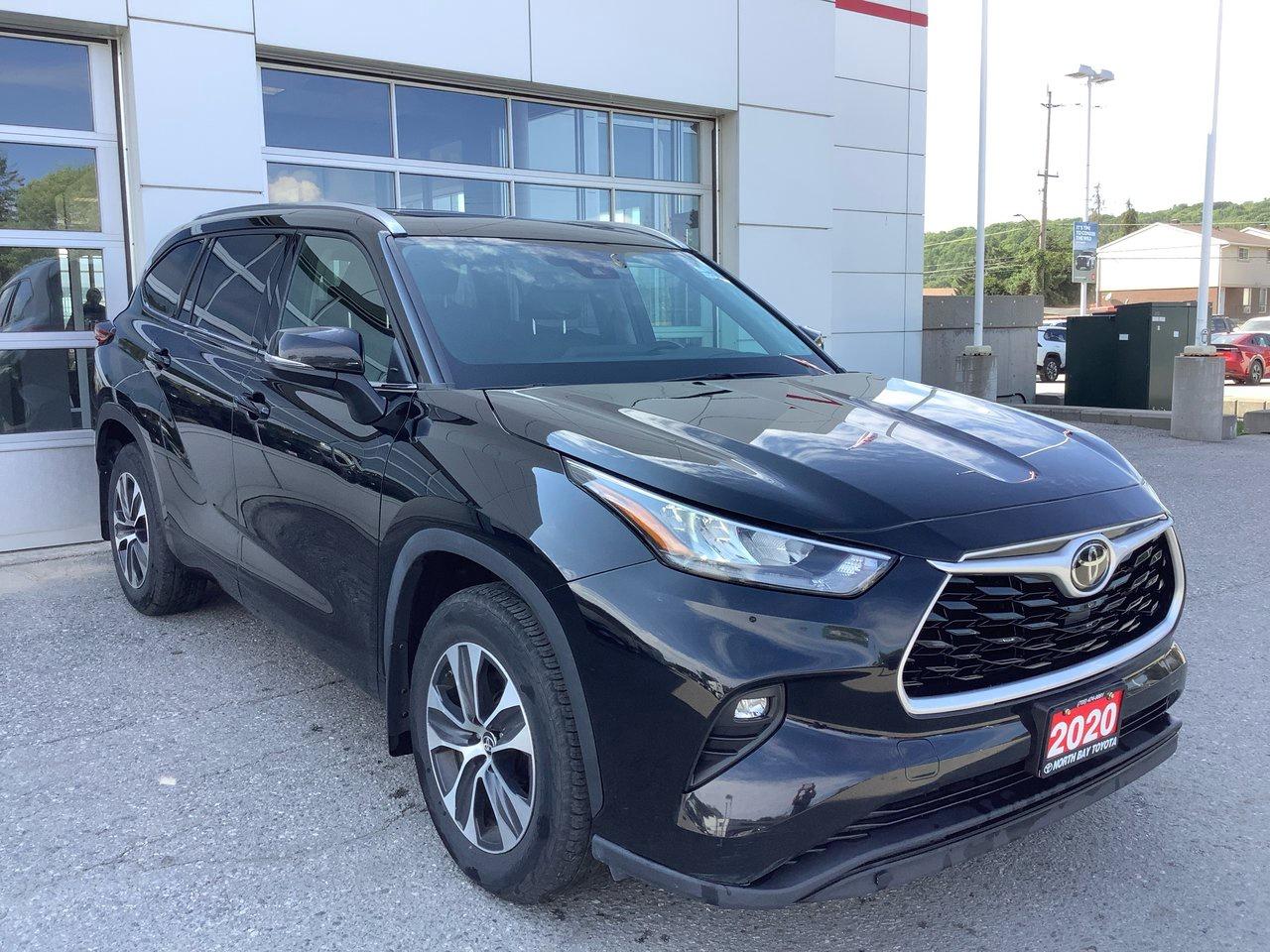 Used 2020 Toyota Highlander XLE for sale in North Bay, ON