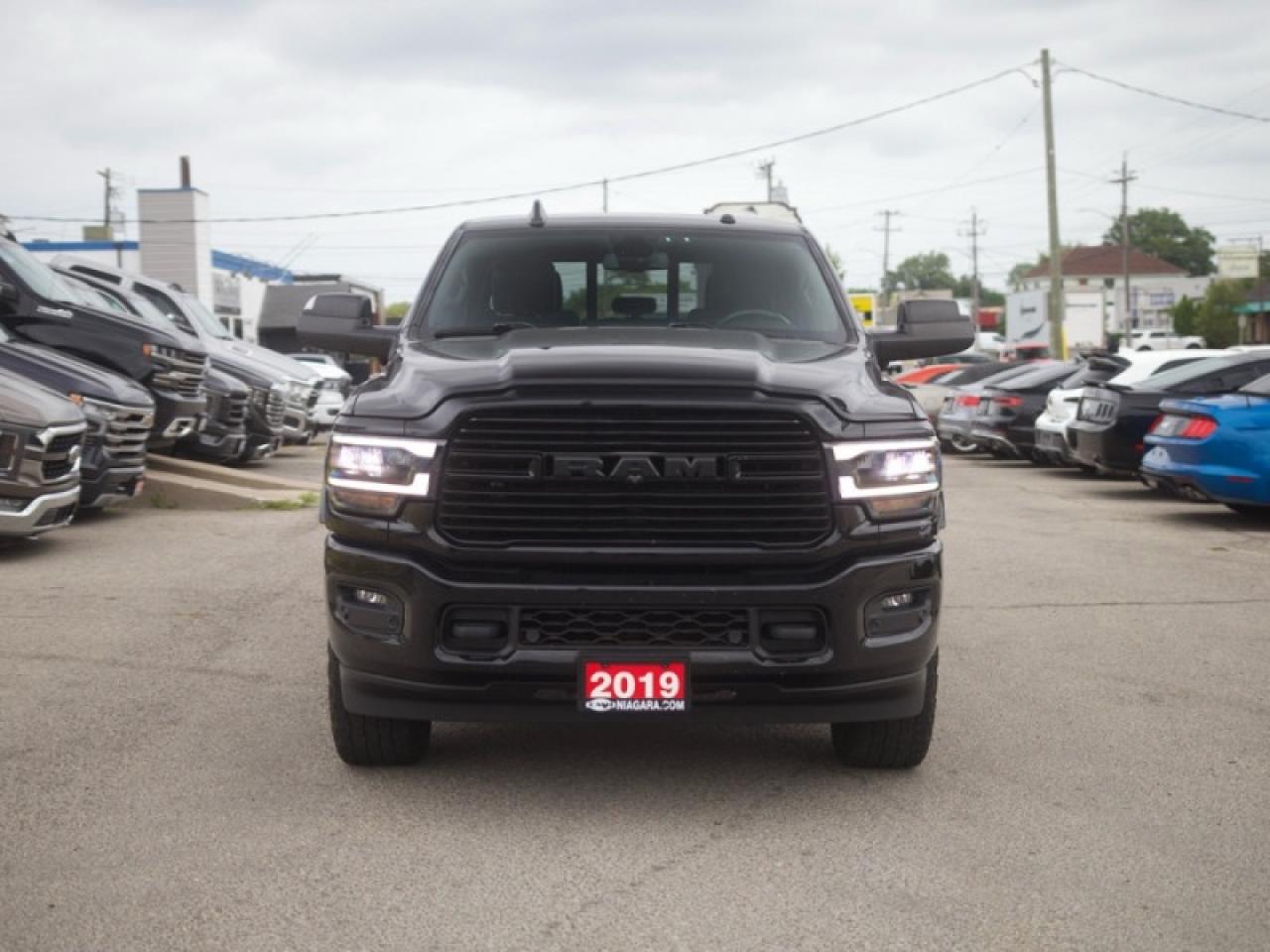 2019 RAM 2500 Laramie  **NIGHT EDITION - SUNROOF** Photo4