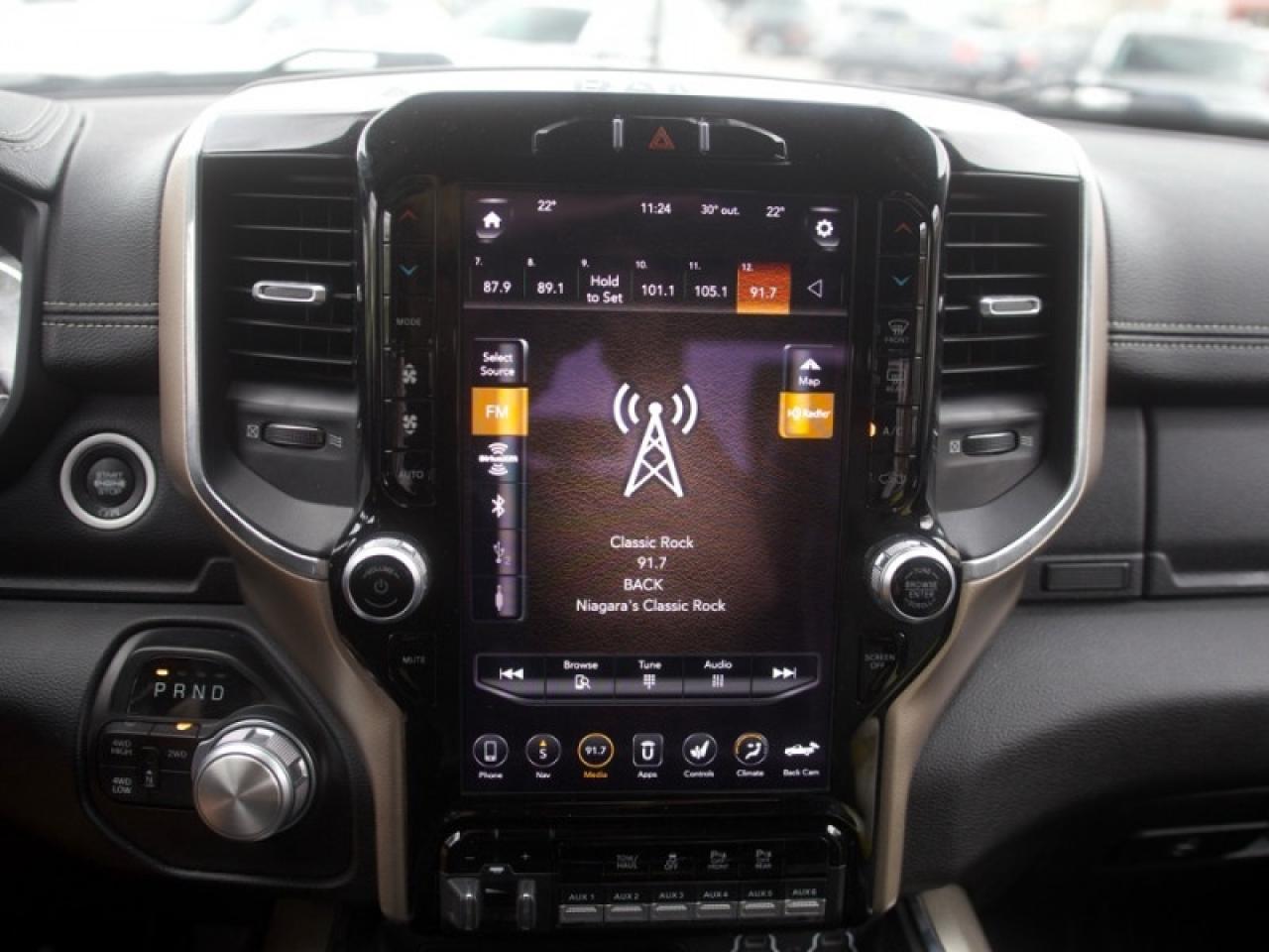 2019 RAM 2500 Laramie  **NIGHT EDITION - SUNROOF** Photo