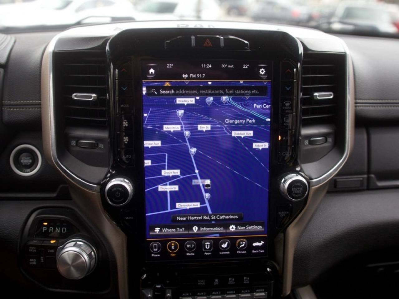 2019 RAM 2500 Laramie  **NIGHT EDITION - SUNROOF** Photo