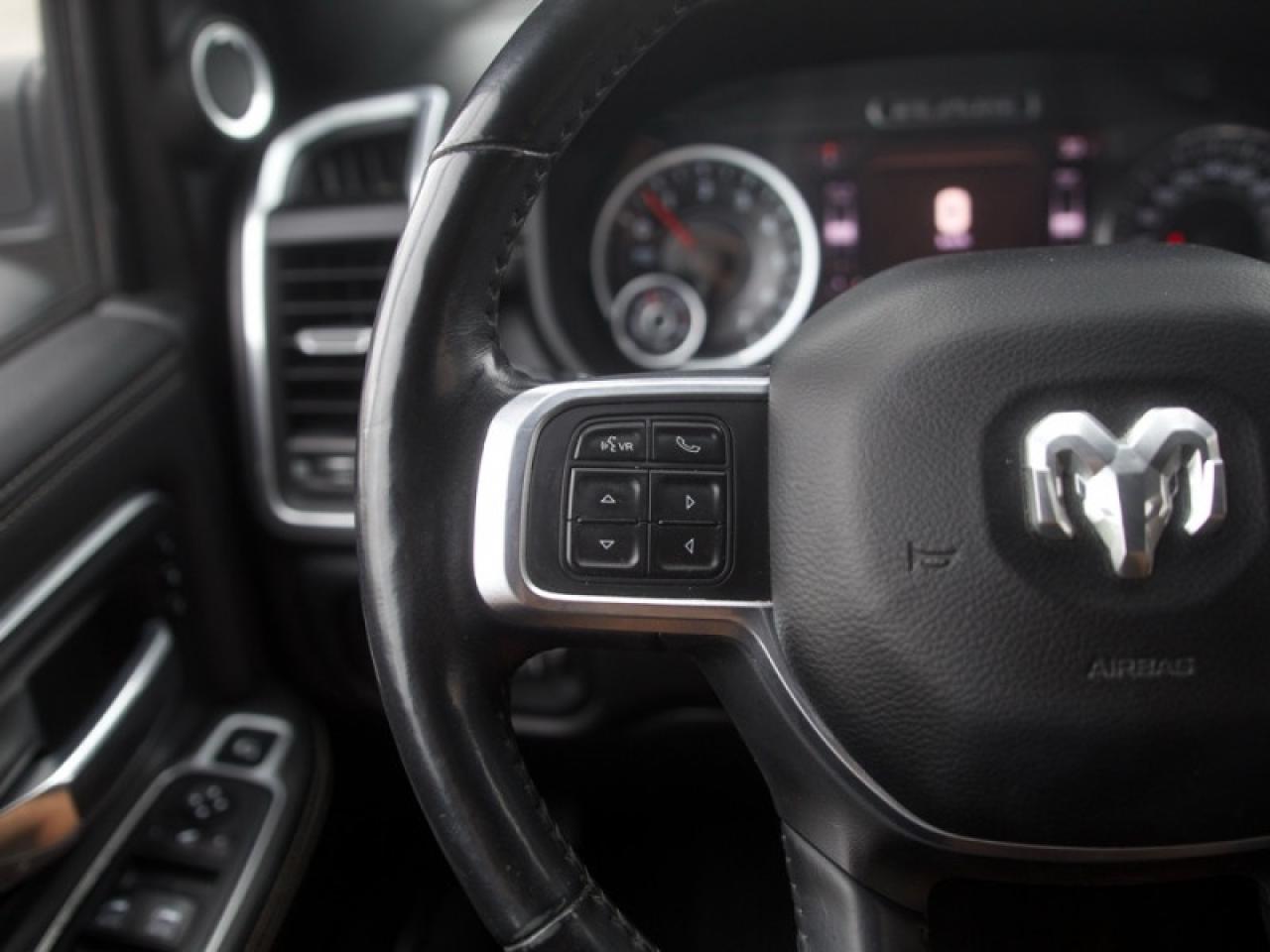 2019 RAM 2500 Laramie  **NIGHT EDITION - SUNROOF** Photo