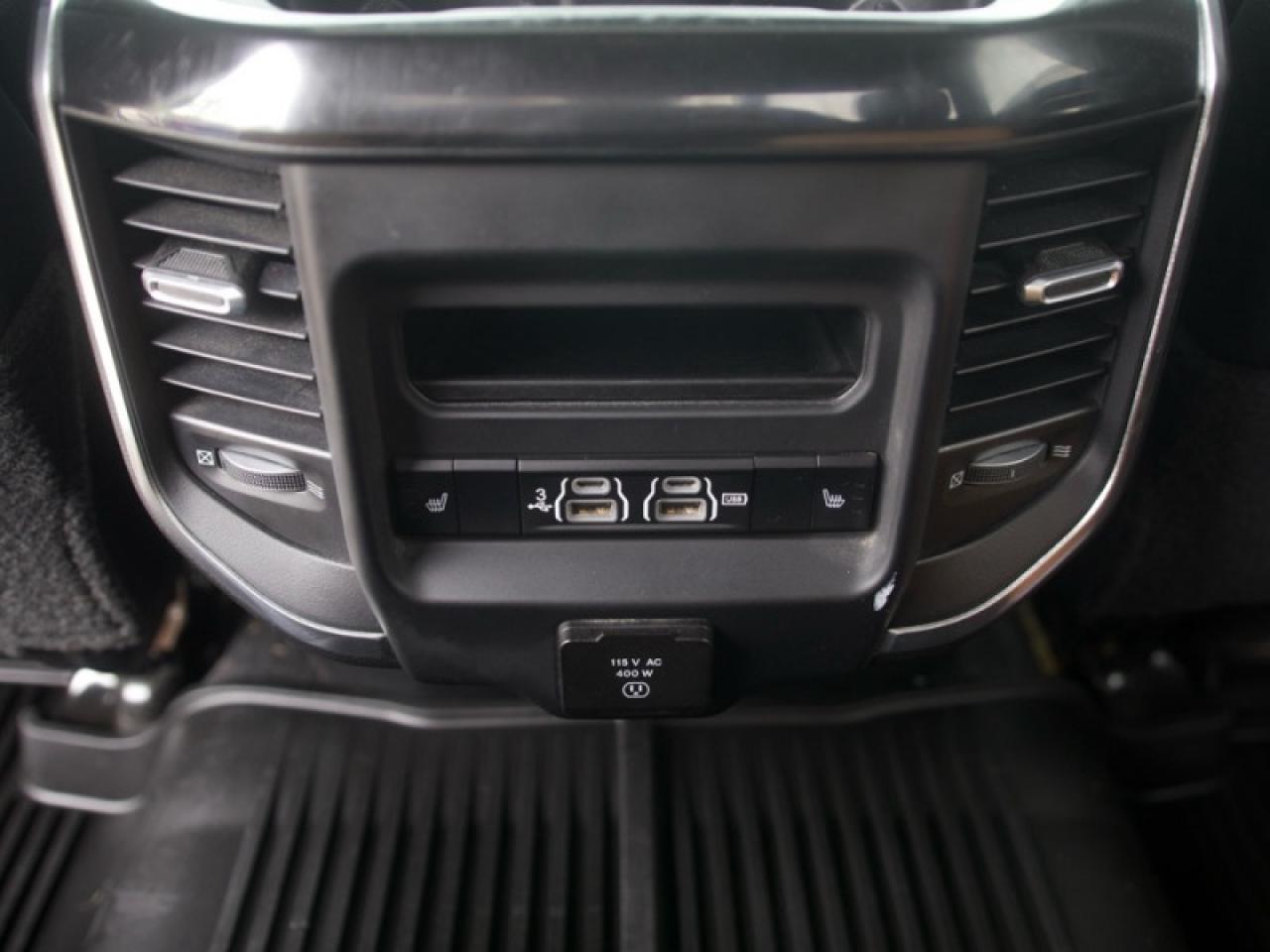 2019 RAM 2500 Laramie  **NIGHT EDITION - SUNROOF** Photo
