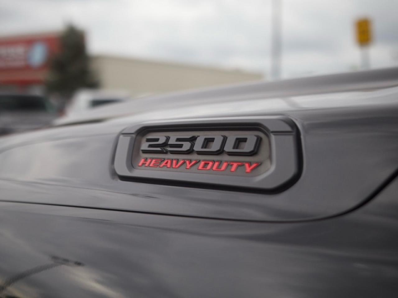 2019 RAM 2500 Laramie  **NIGHT EDITION - SUNROOF** Photo