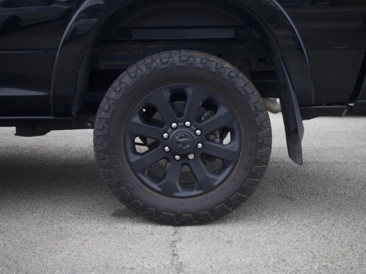 2019 RAM 2500 Laramie  **NIGHT EDITION - SUNROOF** Photo