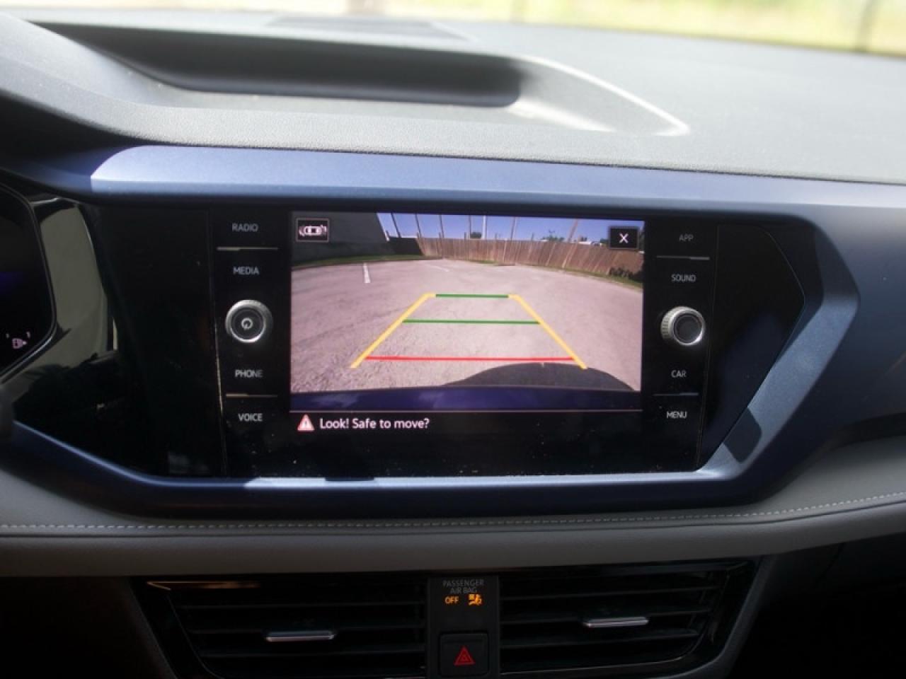 2024 Volkswagen Taos Comfortline  **PANO SUNROOF** Photo