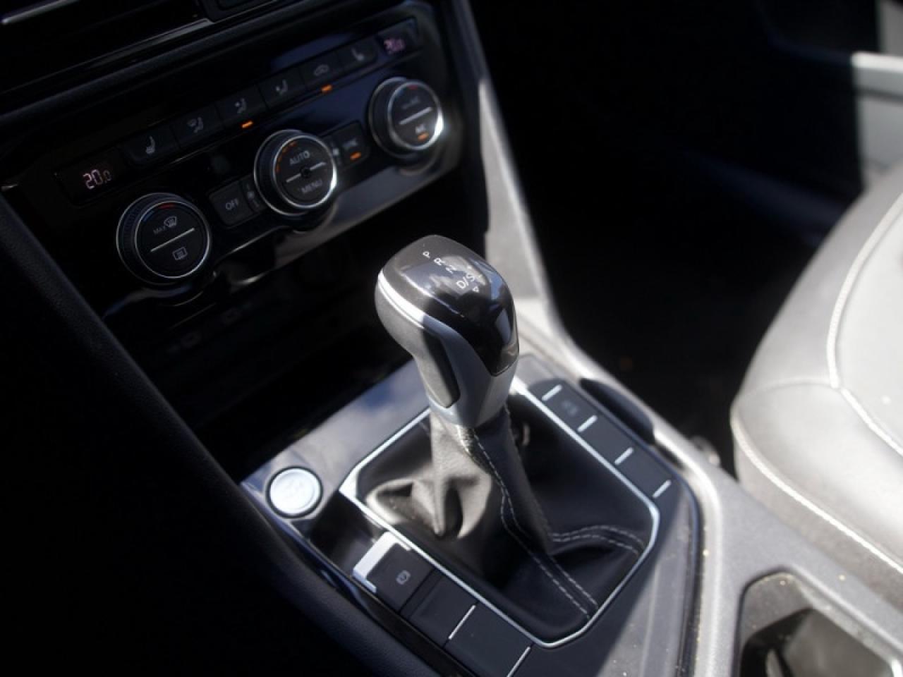 2024 Volkswagen Taos Comfortline  **PANO SUNROOF** Photo