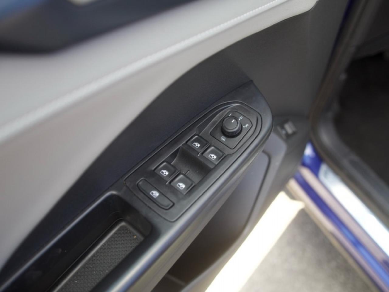 2024 Volkswagen Taos Comfortline  **PANO SUNROOF** Photo