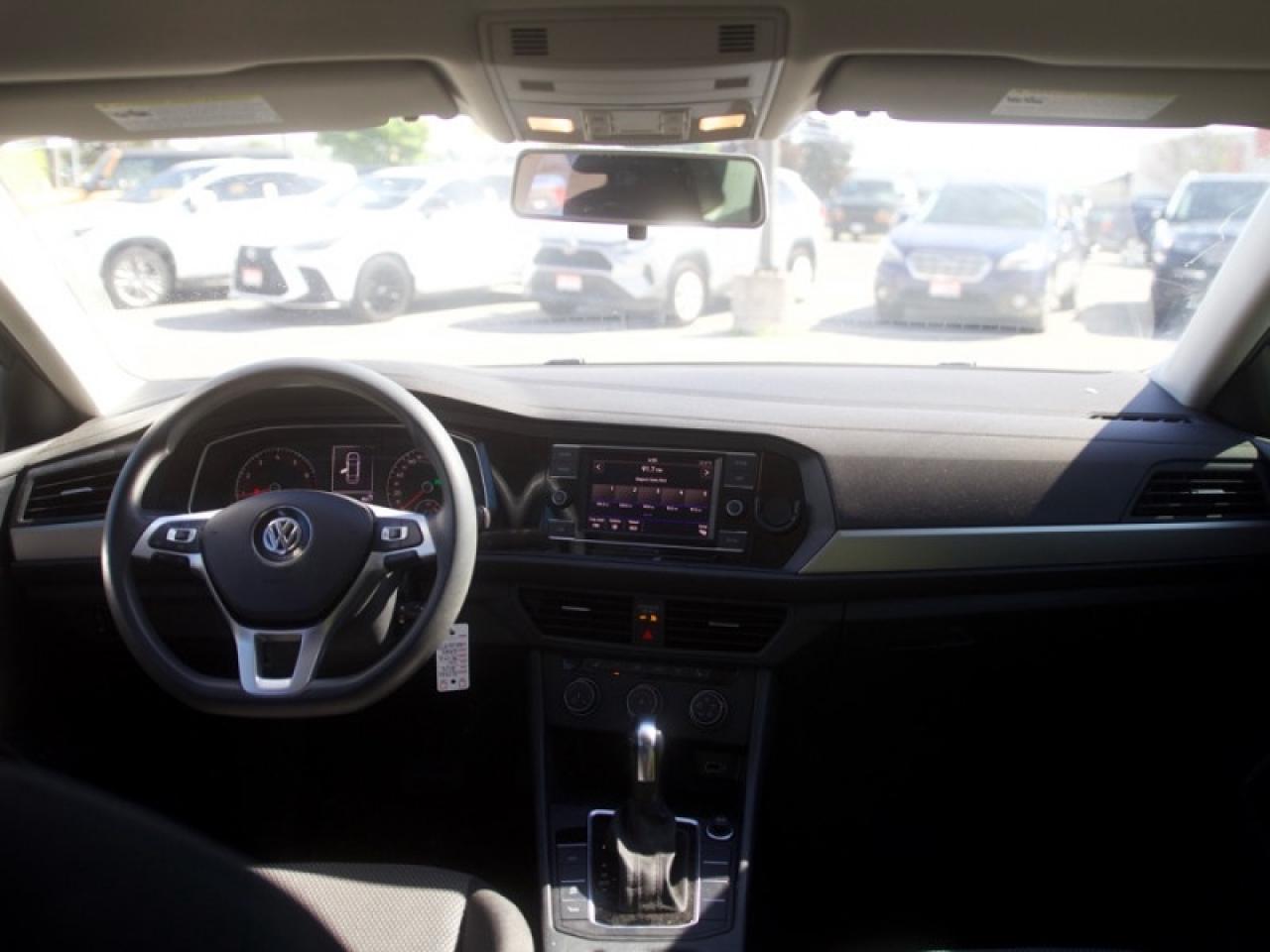 2019 Volkswagen Jetta Comfortline  **LOW MILEAGE** Photo