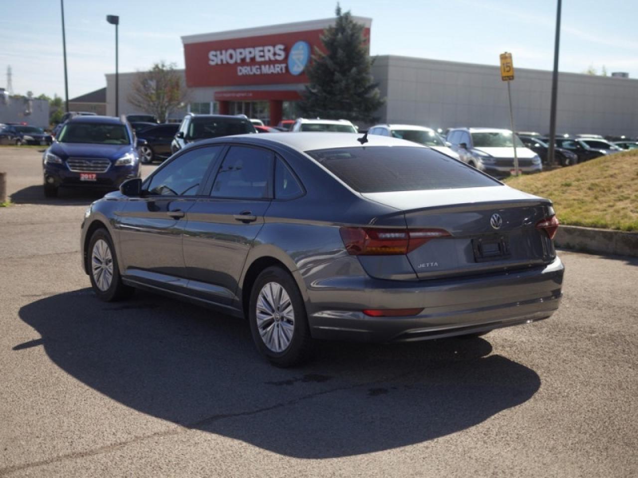 2019 Volkswagen Jetta Comfortline  **LOW MILEAGE** Photo2