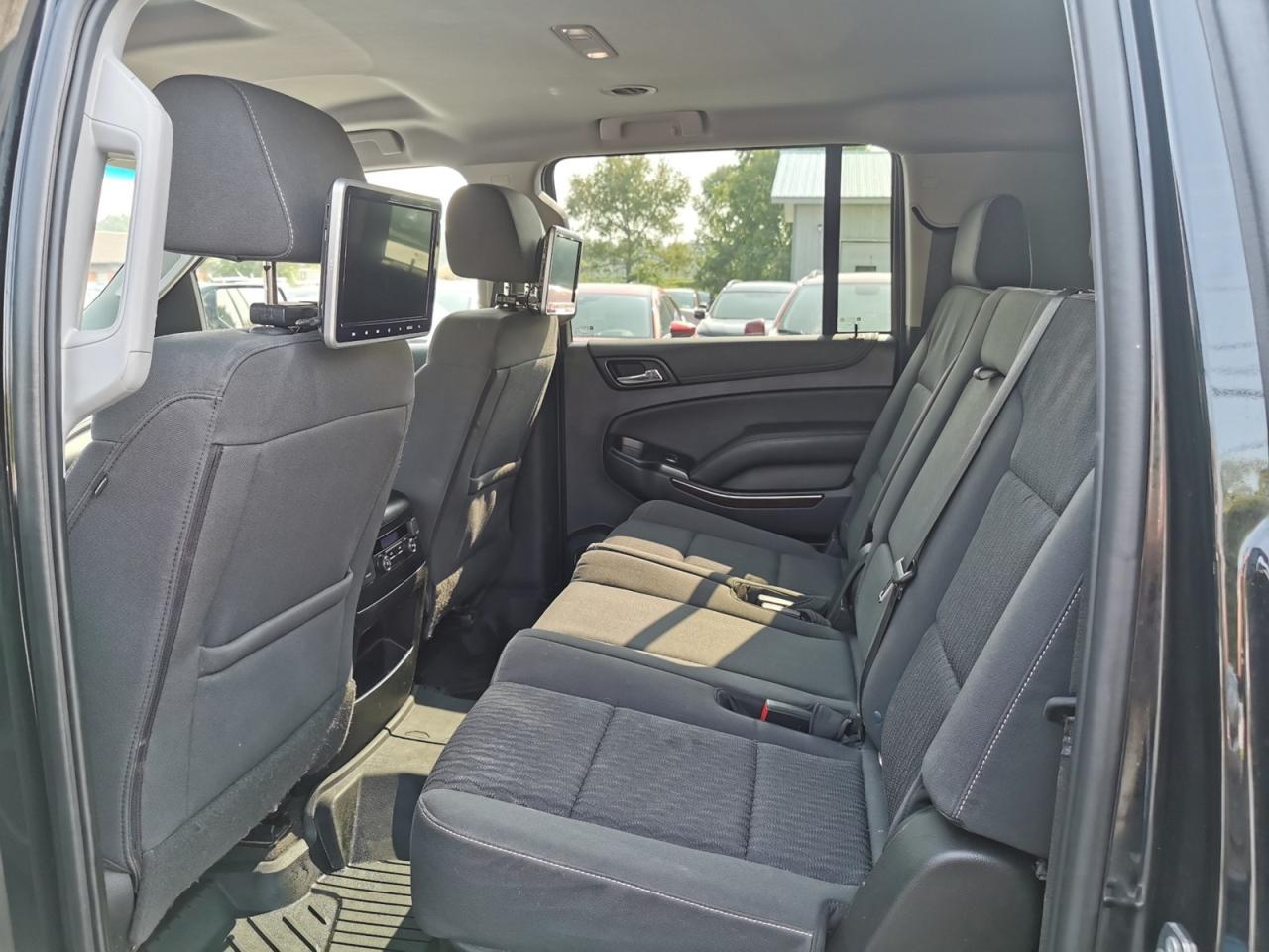 2020 GMC Yukon XL SLE - Photo #14